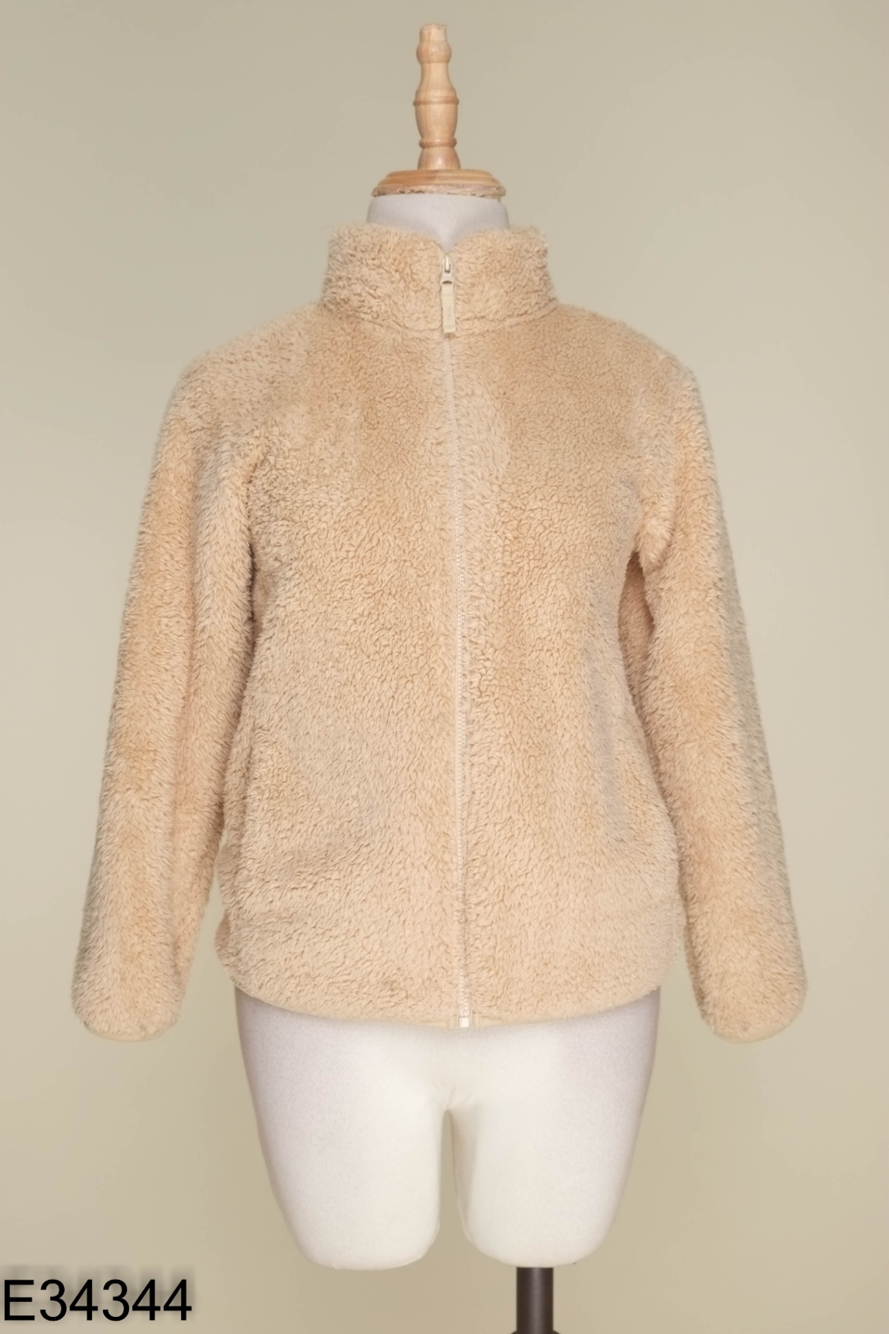 Áo be UNIQLO giả lông cừu