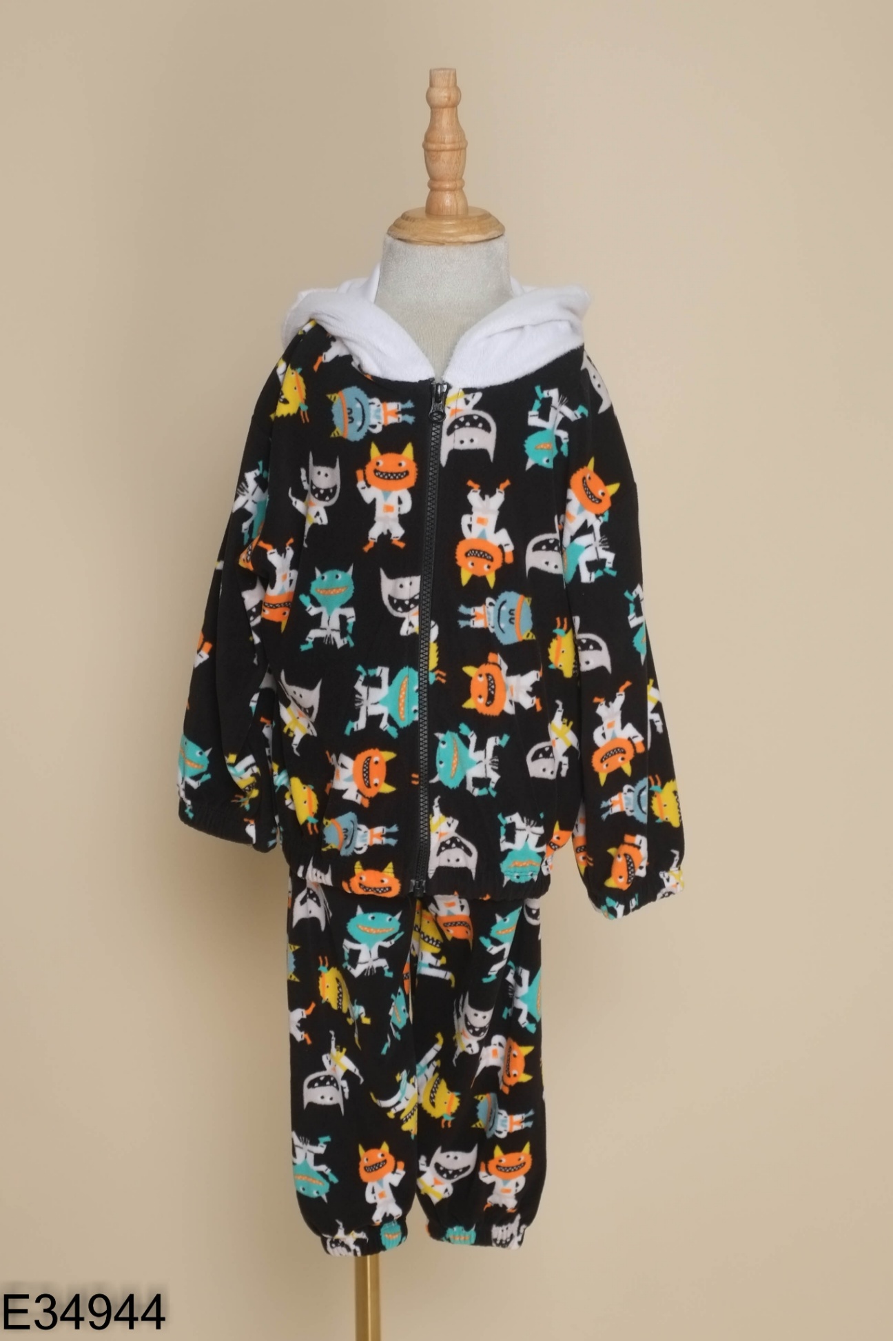 SET đồ UNIQLO KIDS đen nhung