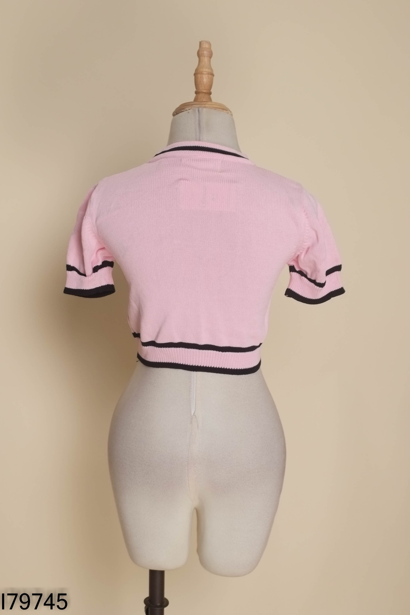 Áo len croptop TIN NGOAN hồng