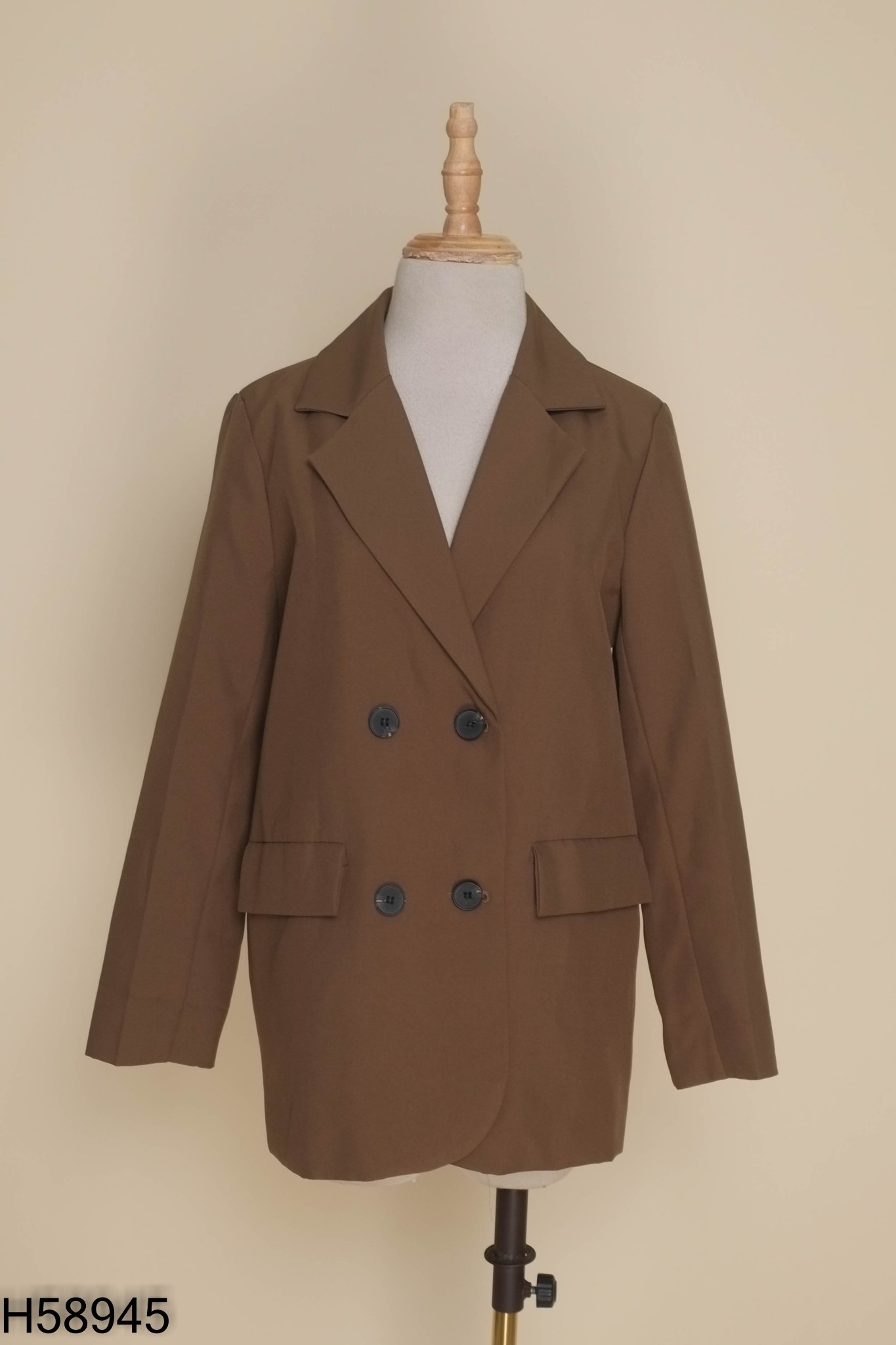 Áo blazer nâu cúc đen