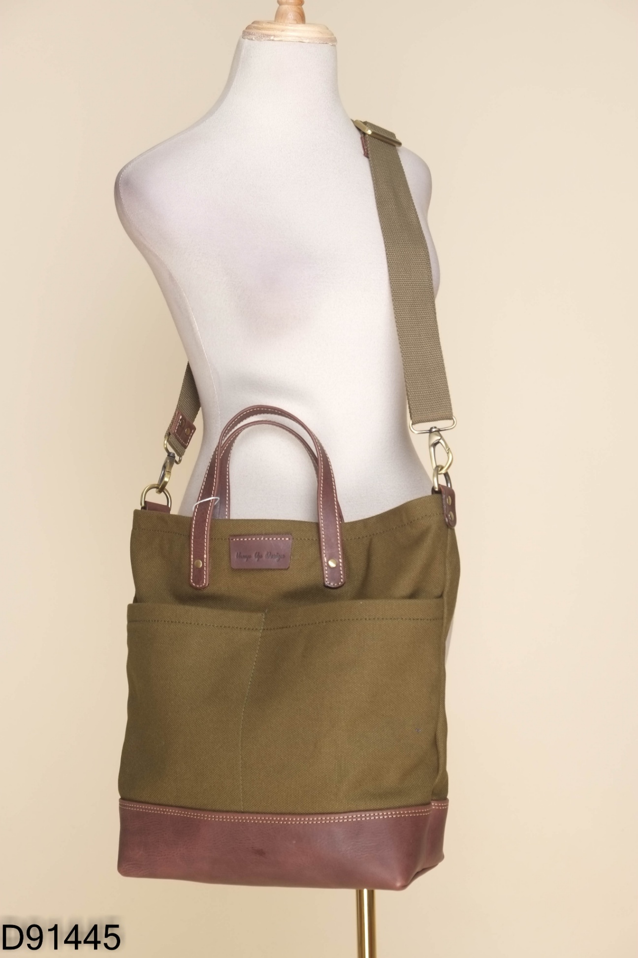 Túi xanh VAMP UP DESIGN phối da nâu