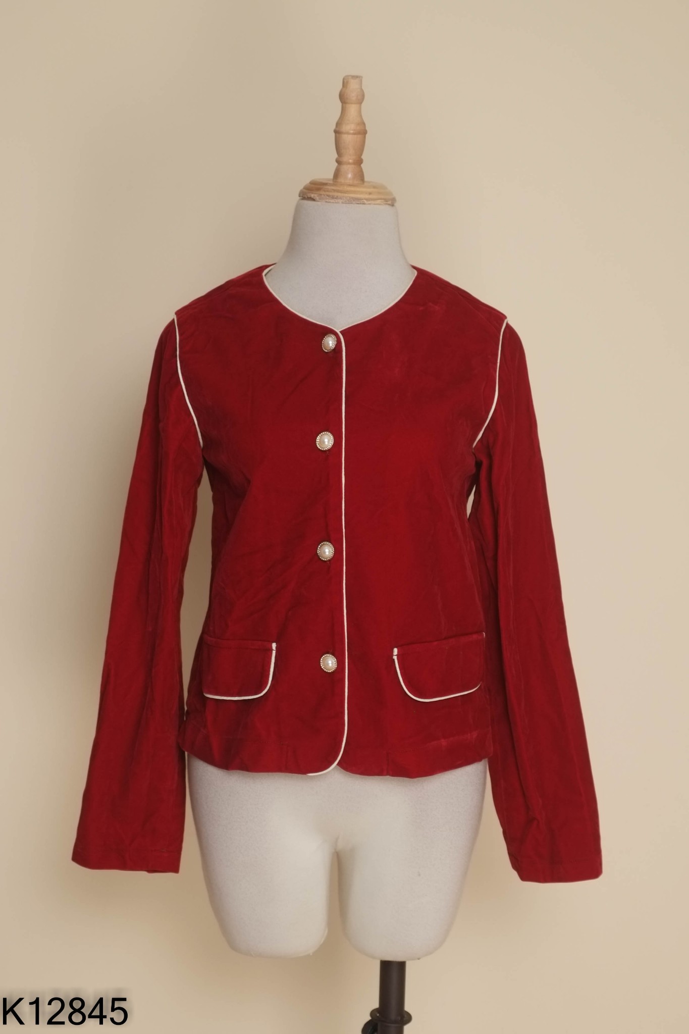 Áo NẮNG VÀNG nhung đỏ viền trắng