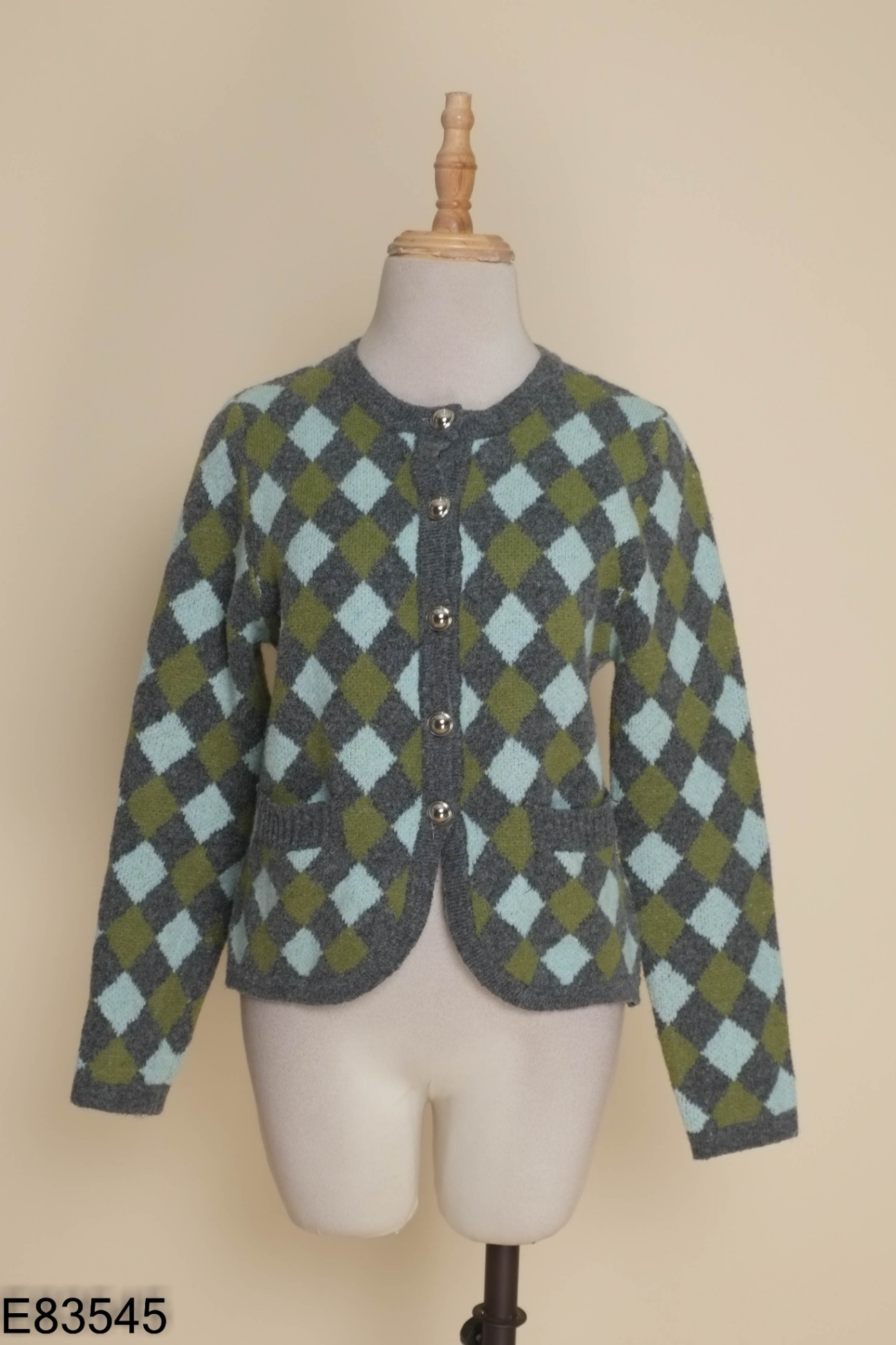 Áo len ZARA xanh họa tiết (cắt tag)