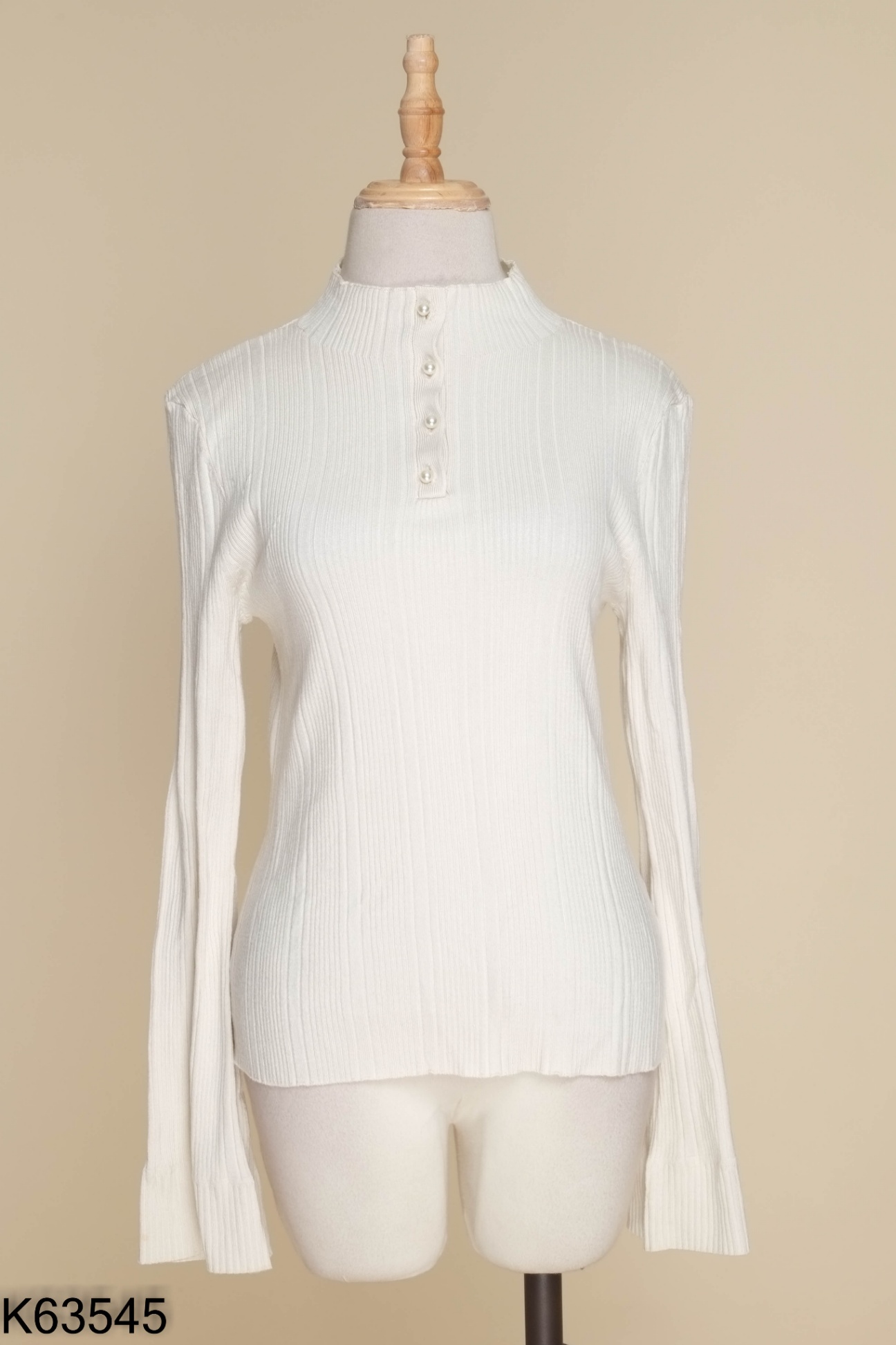 Áo len be GU đính ngọc