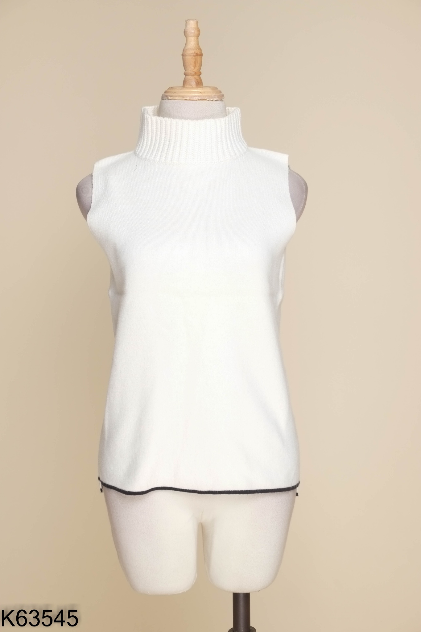 Áo sát nách ZARA trắng kem cổ lọ