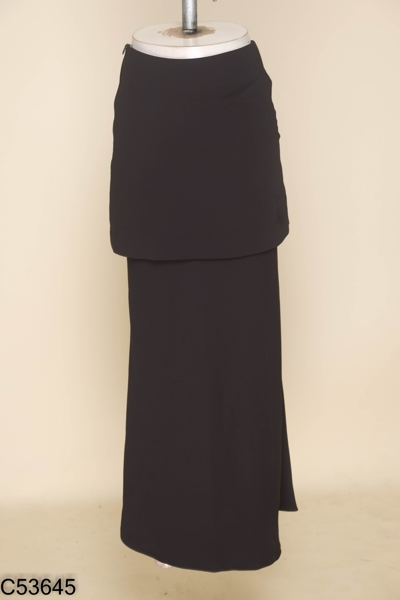 Chân váy đen mix tà