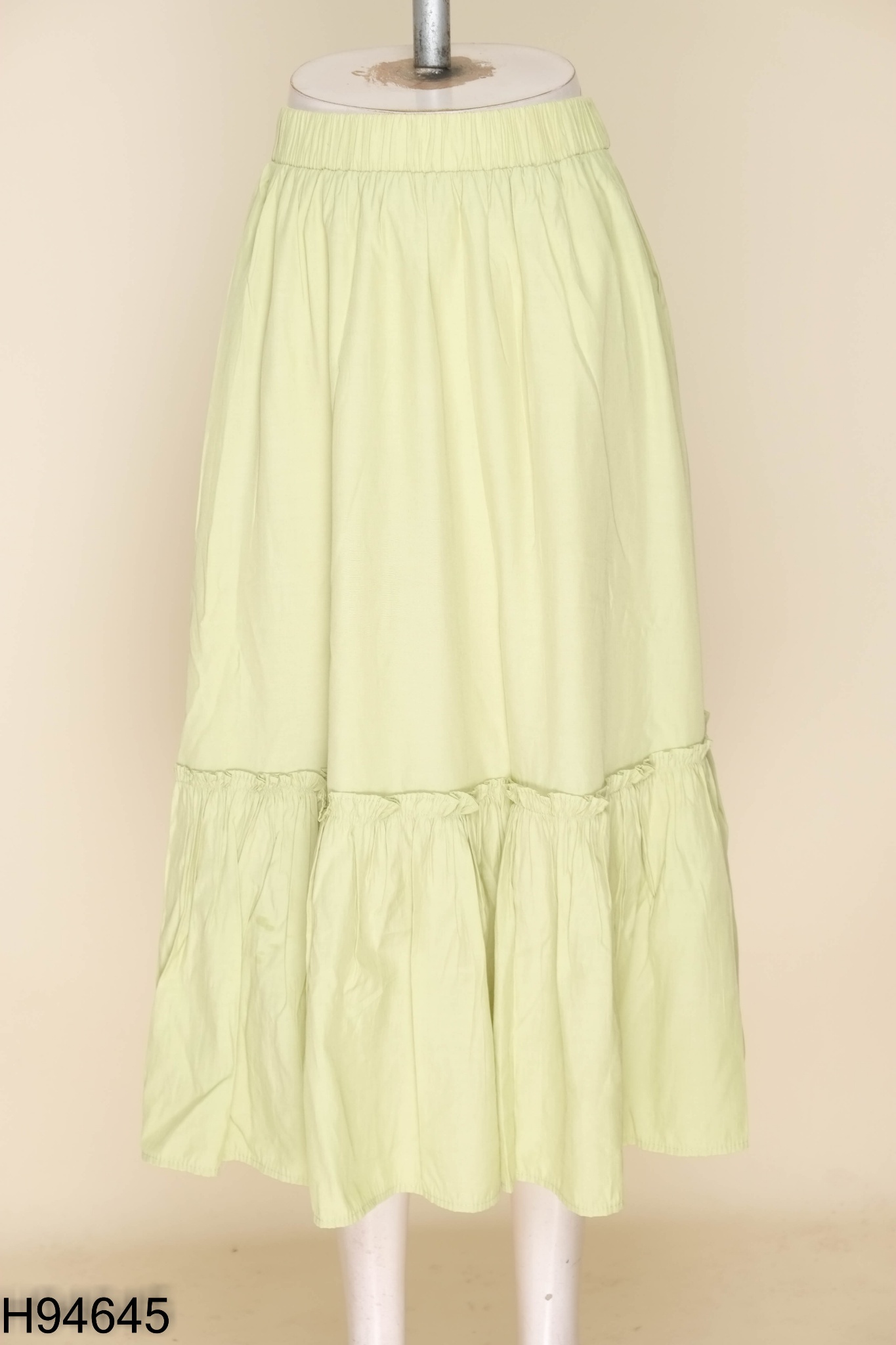 Chân váy xanh phối bèo