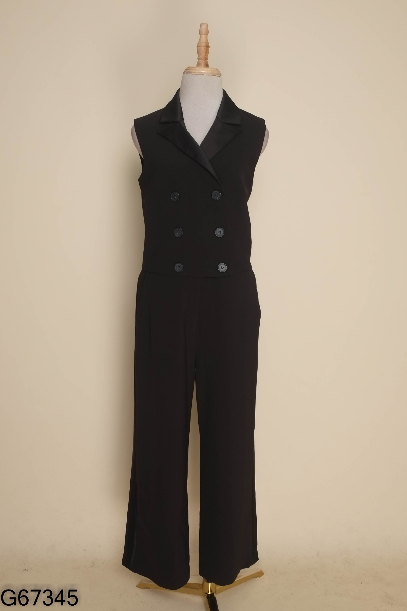 Jumpsuits đen IVY MODA cổ vest