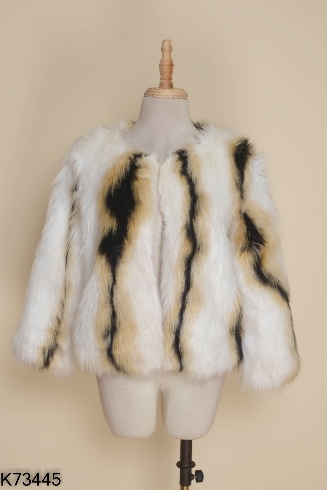 Áo khoác be phối đen