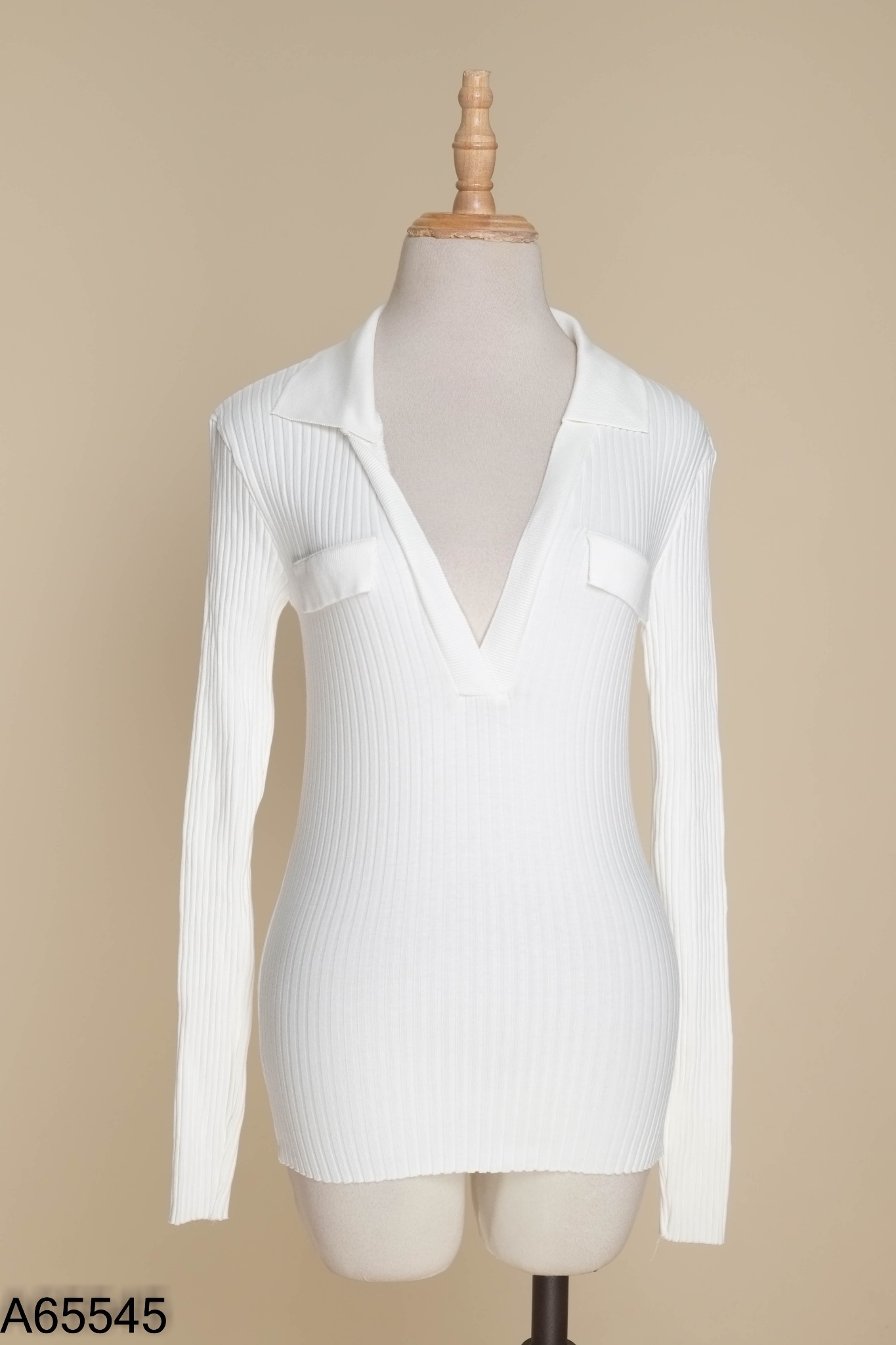 Áo len trắng ZARA cổ bẻ