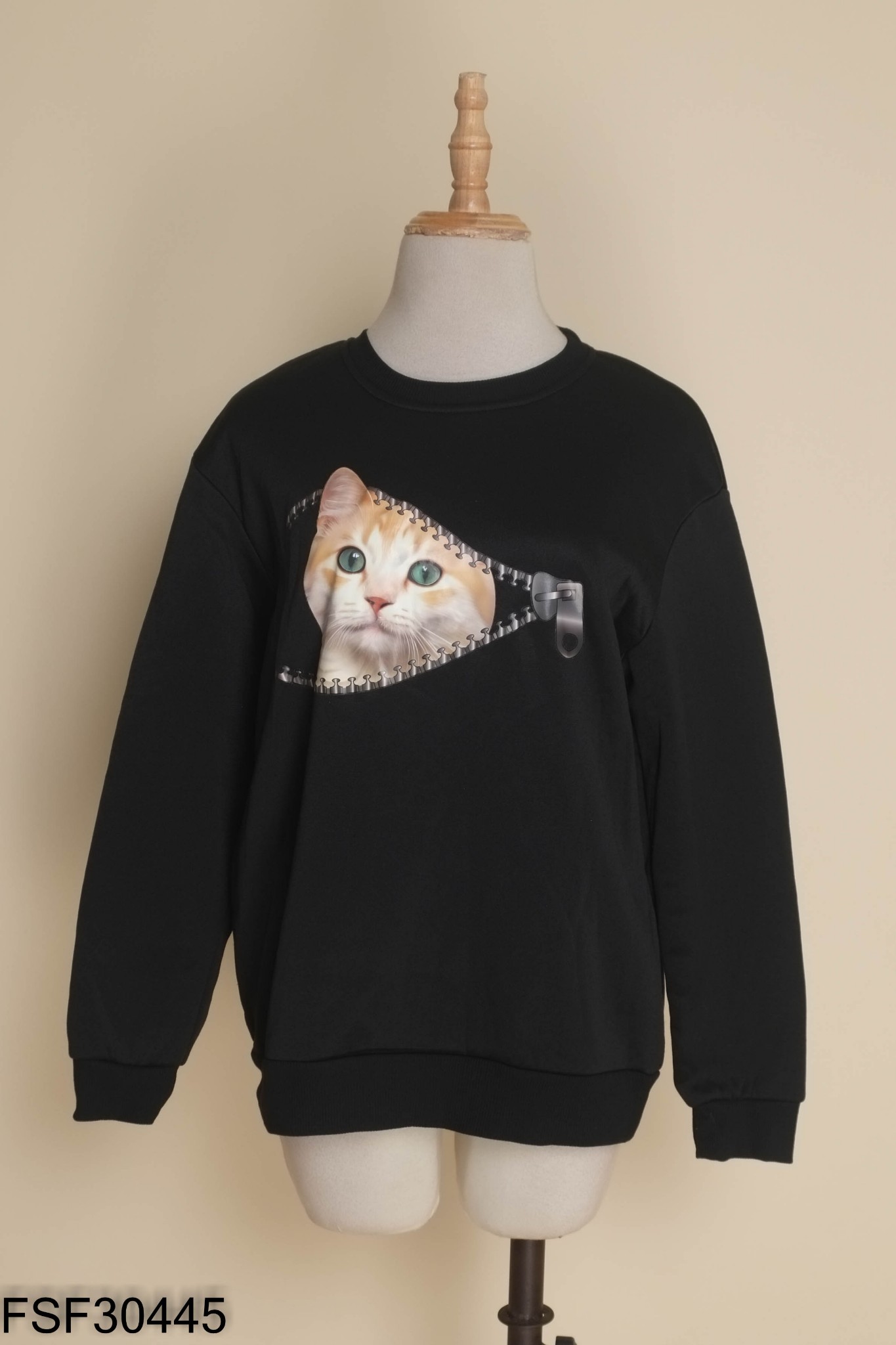 Áo nỉ đen SHIEN in mèo