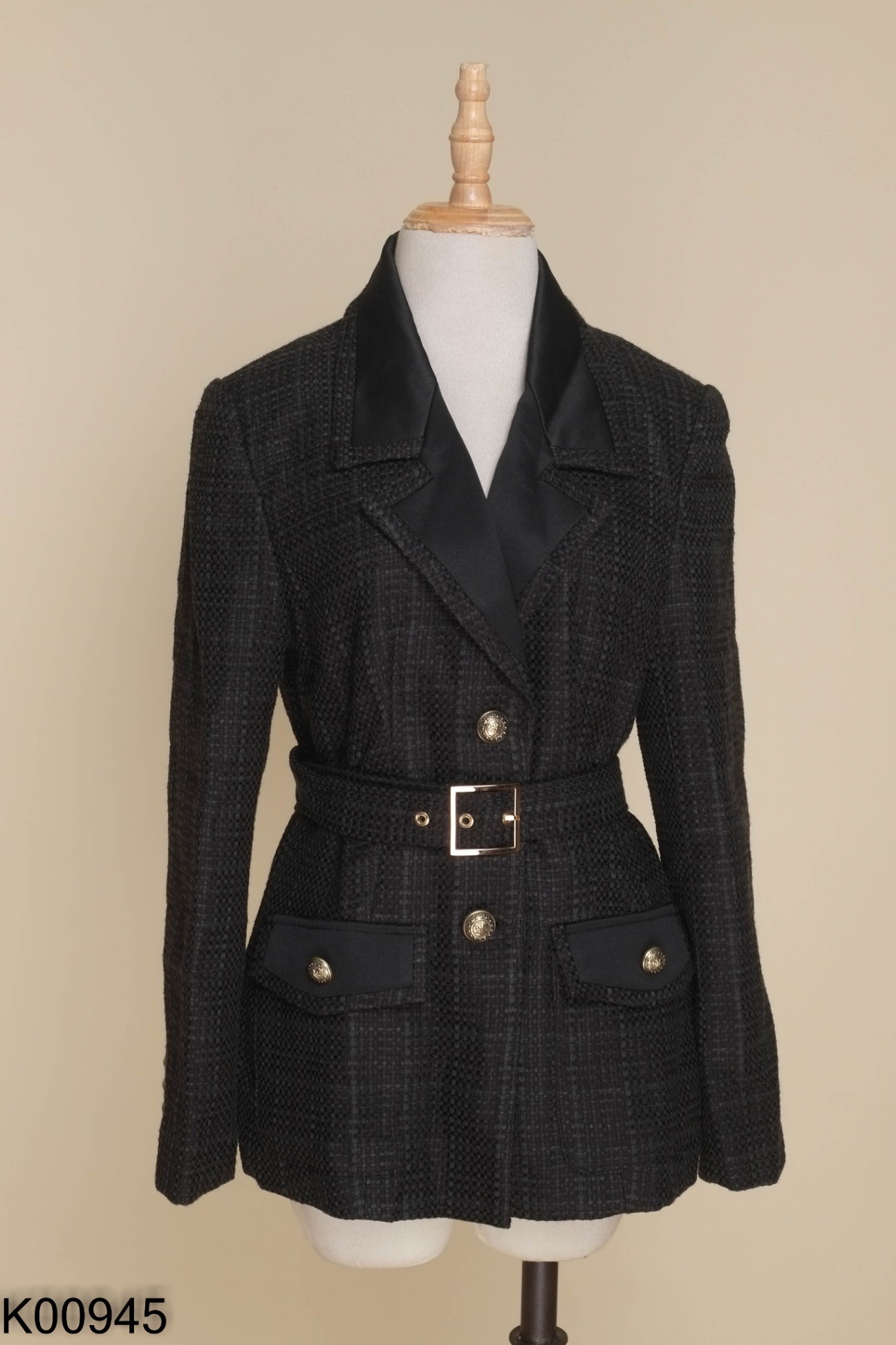 NEWTAG Áo dạ đen ELSIE phối đai