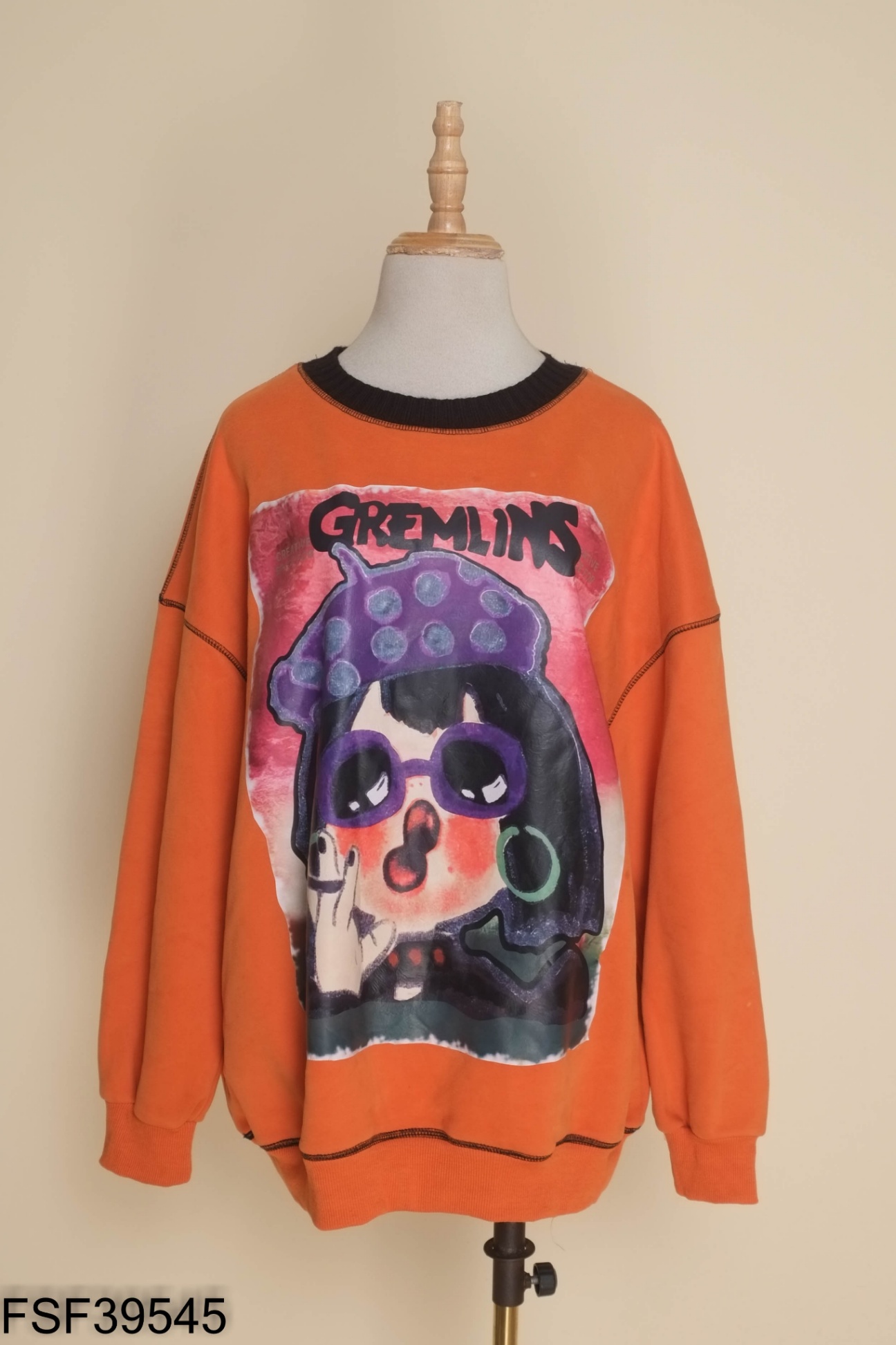 Áo nỉ nâu cam in hình