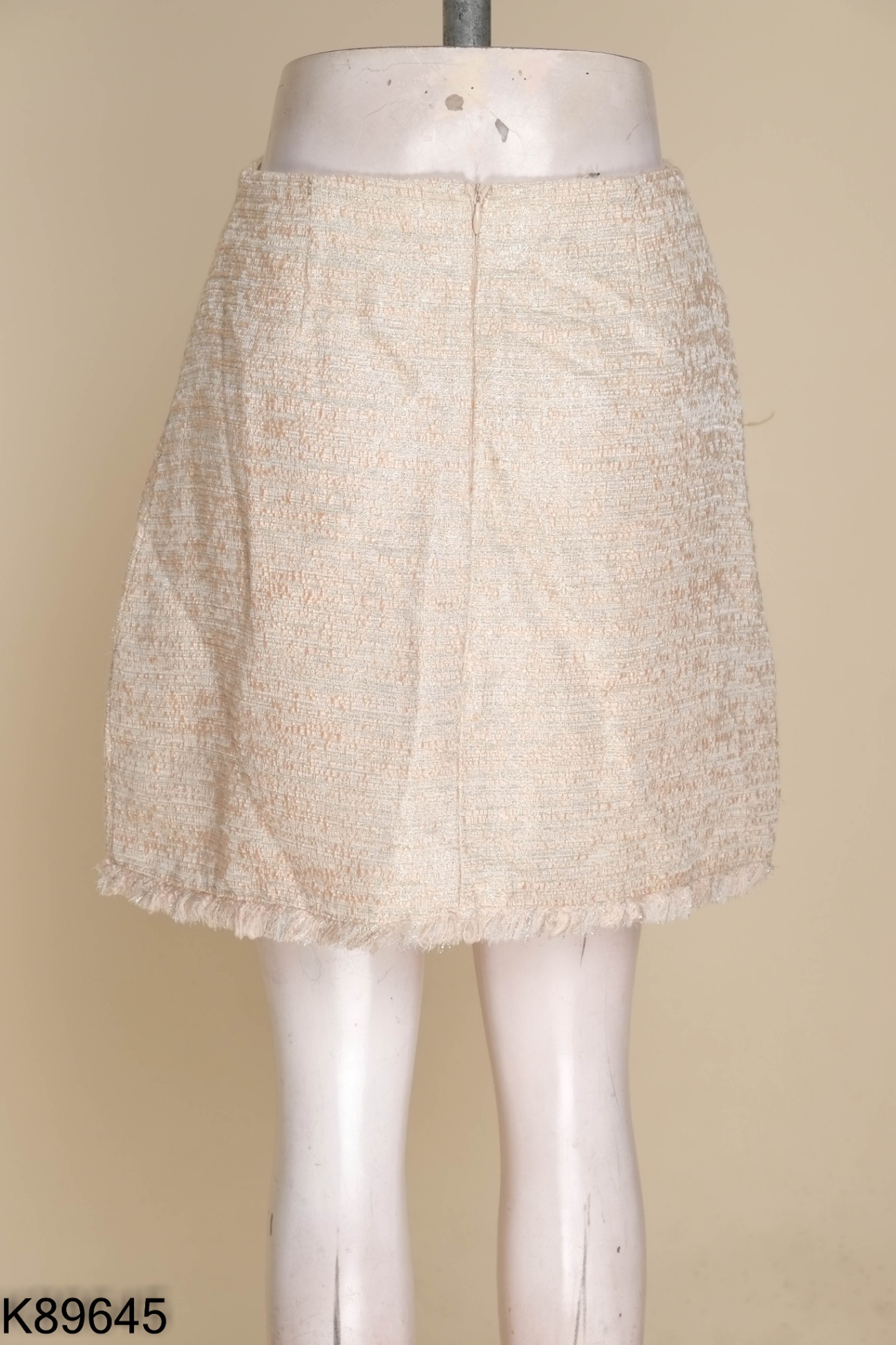 Chân váy dạ tweed hồng phối kim tuyến
