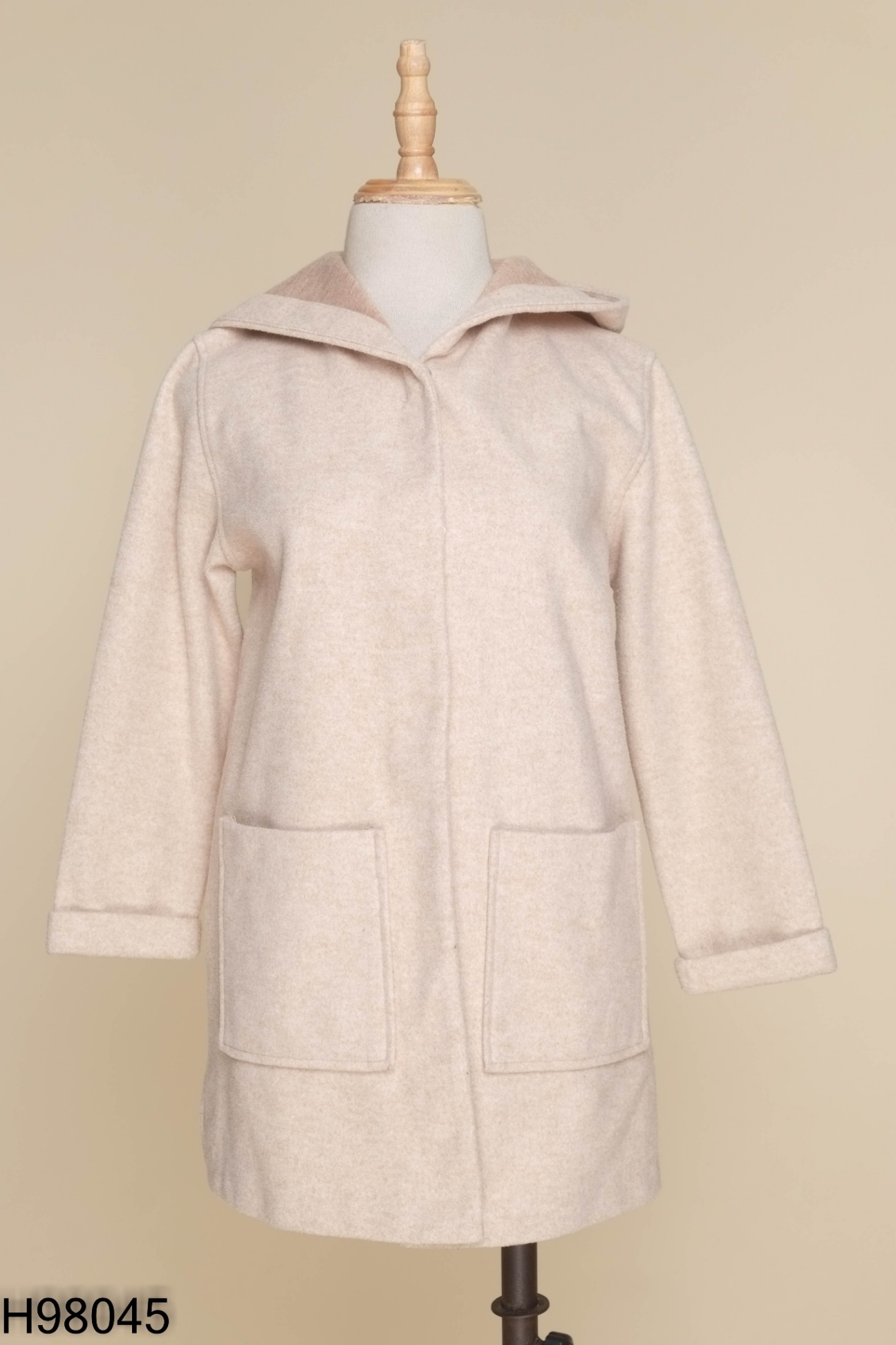 Áo khoác MAYORAL be có mũ