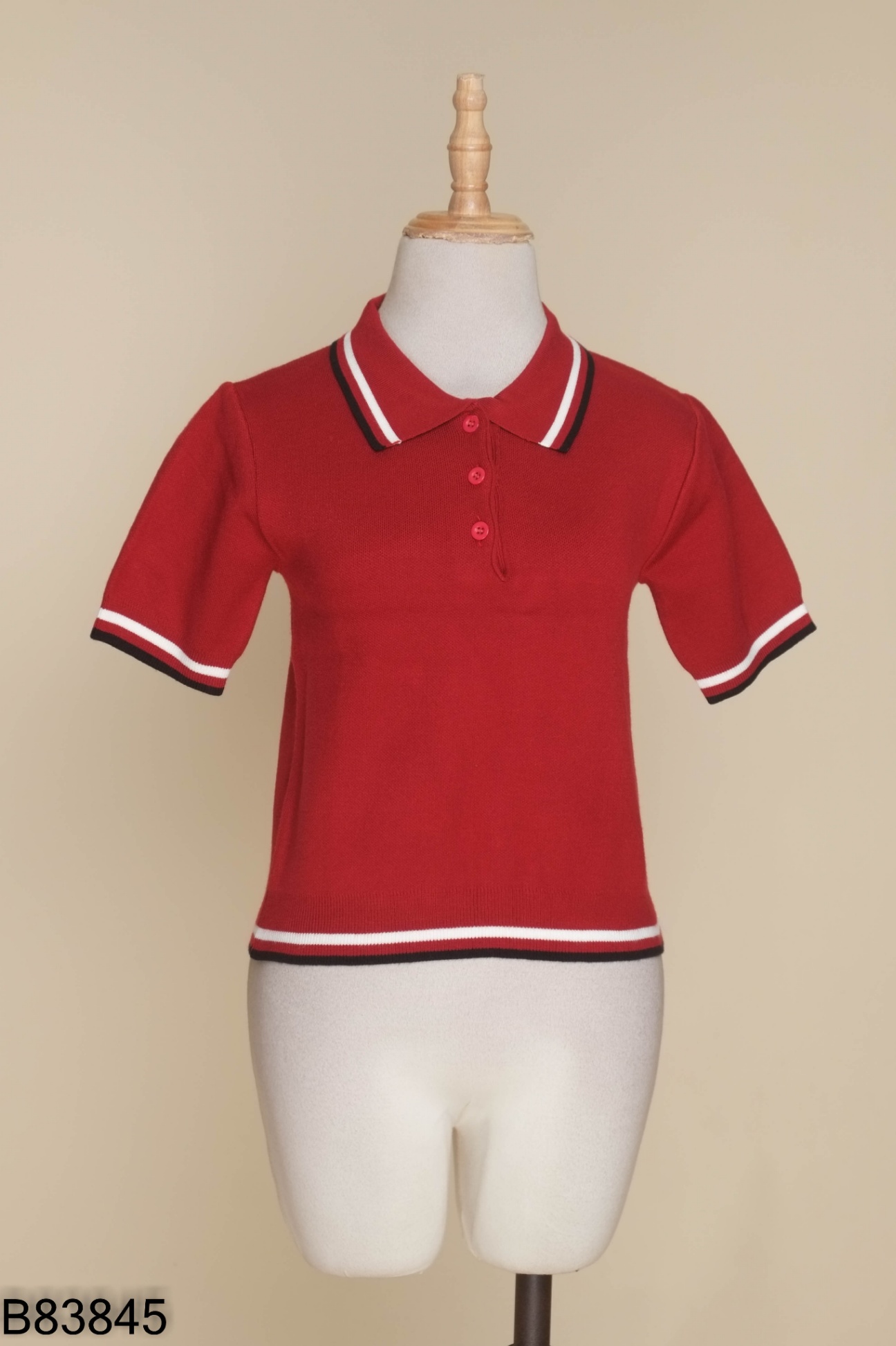 Áo len DELIZ đỏ viền trắng đen