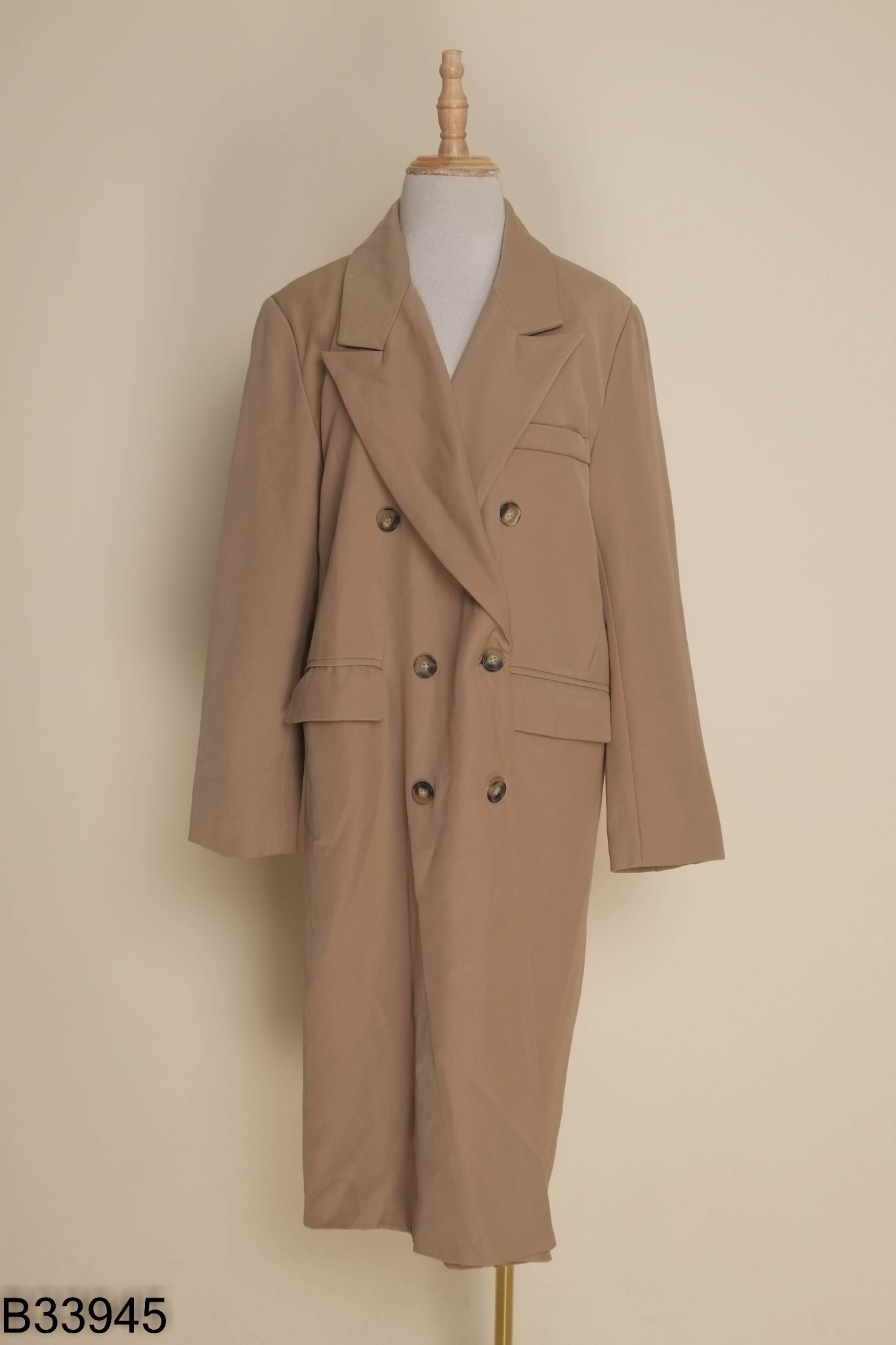 Áo blazer nâu dáng dài