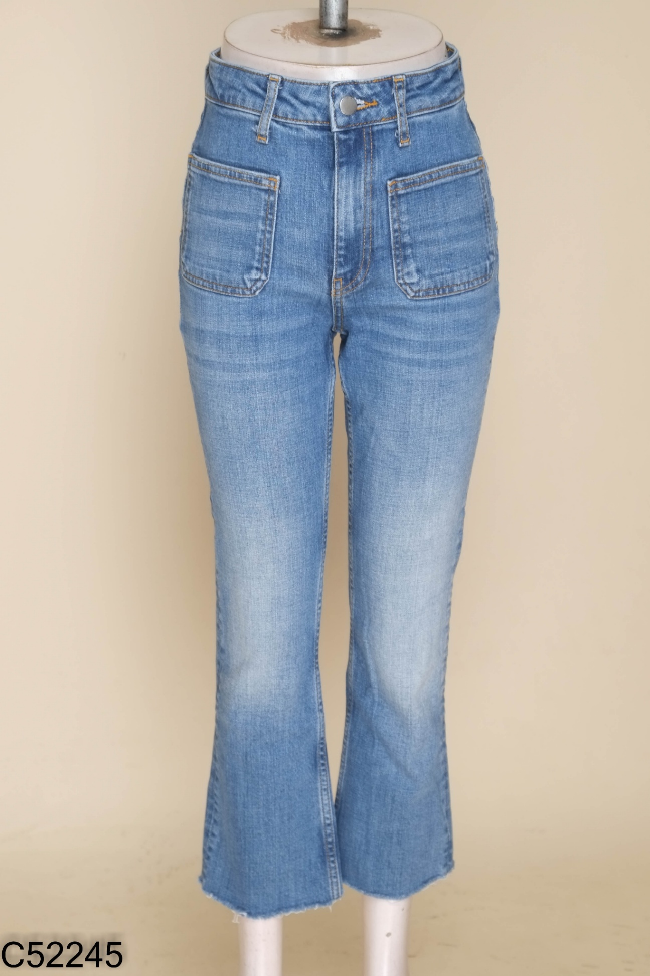 Quần ZARA jean xanh ống loe