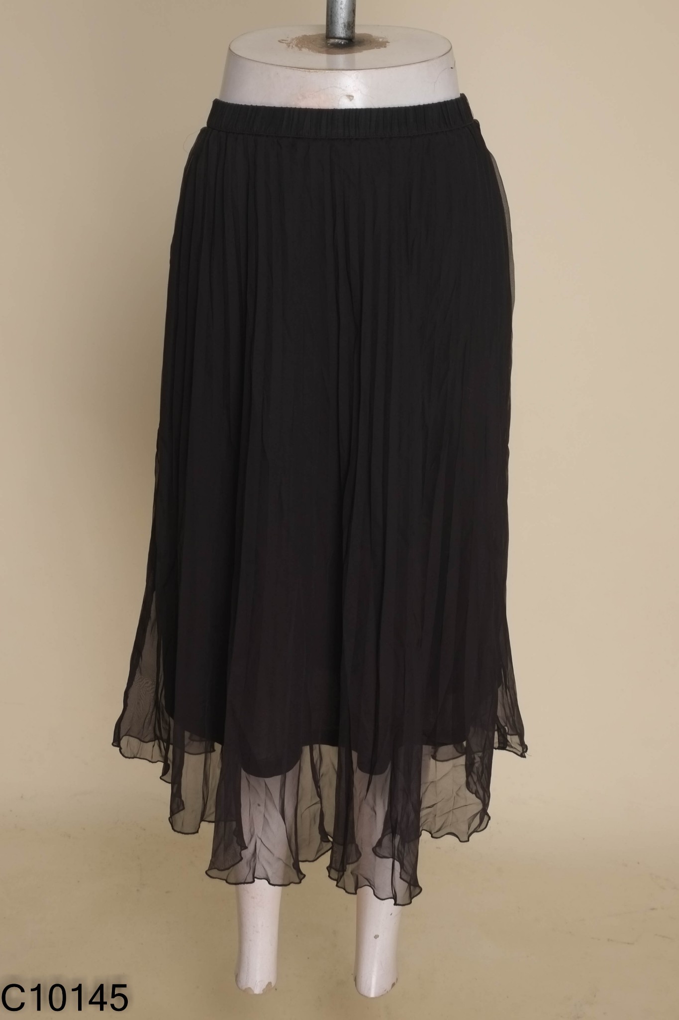 Chân váy HM voan đen xếp ly