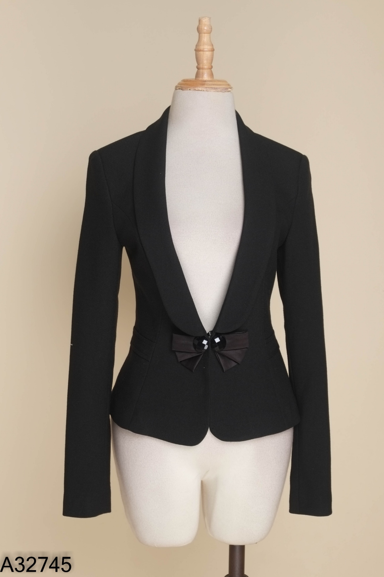 Vest đen EVA DE EVA