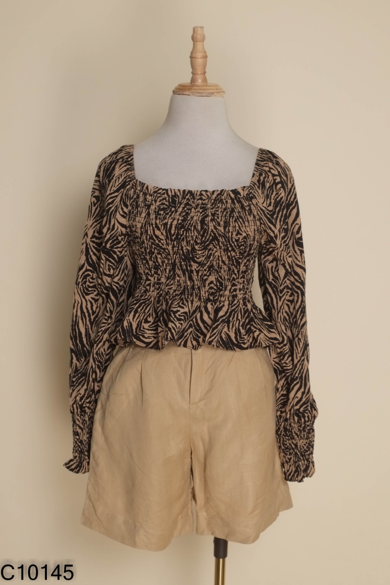Set áo trễ vai + quần short