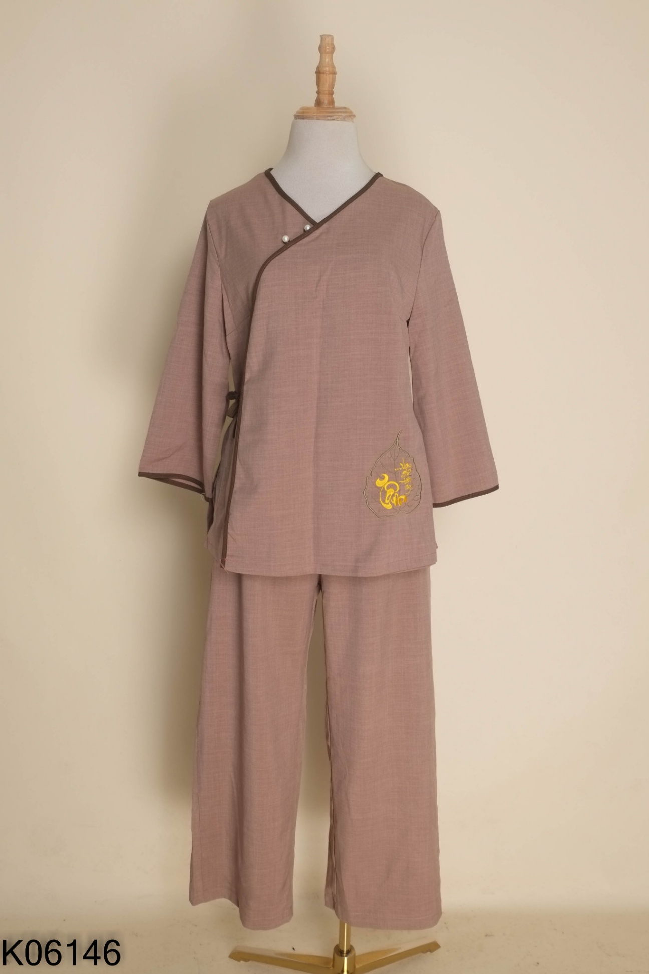 Set áo + quần nâu đi chùa