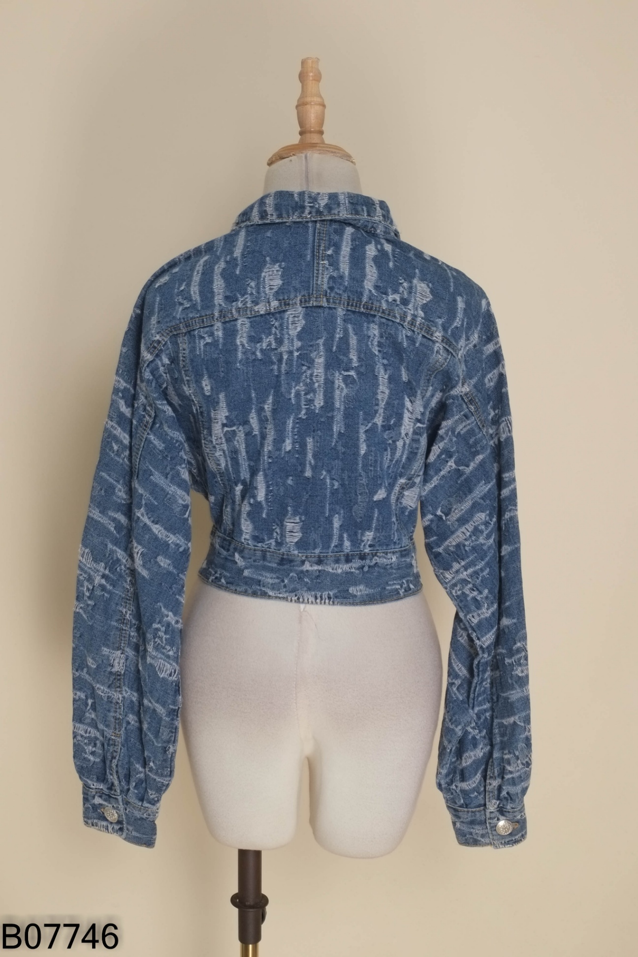 Áo khoác croptop jean xanh