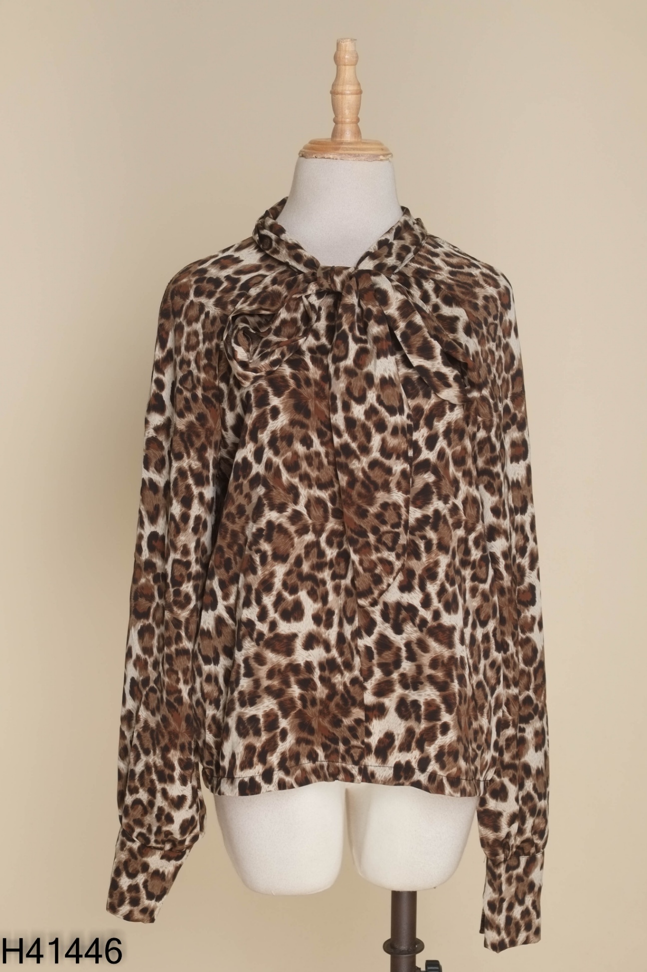 Áo họa tiết da báo