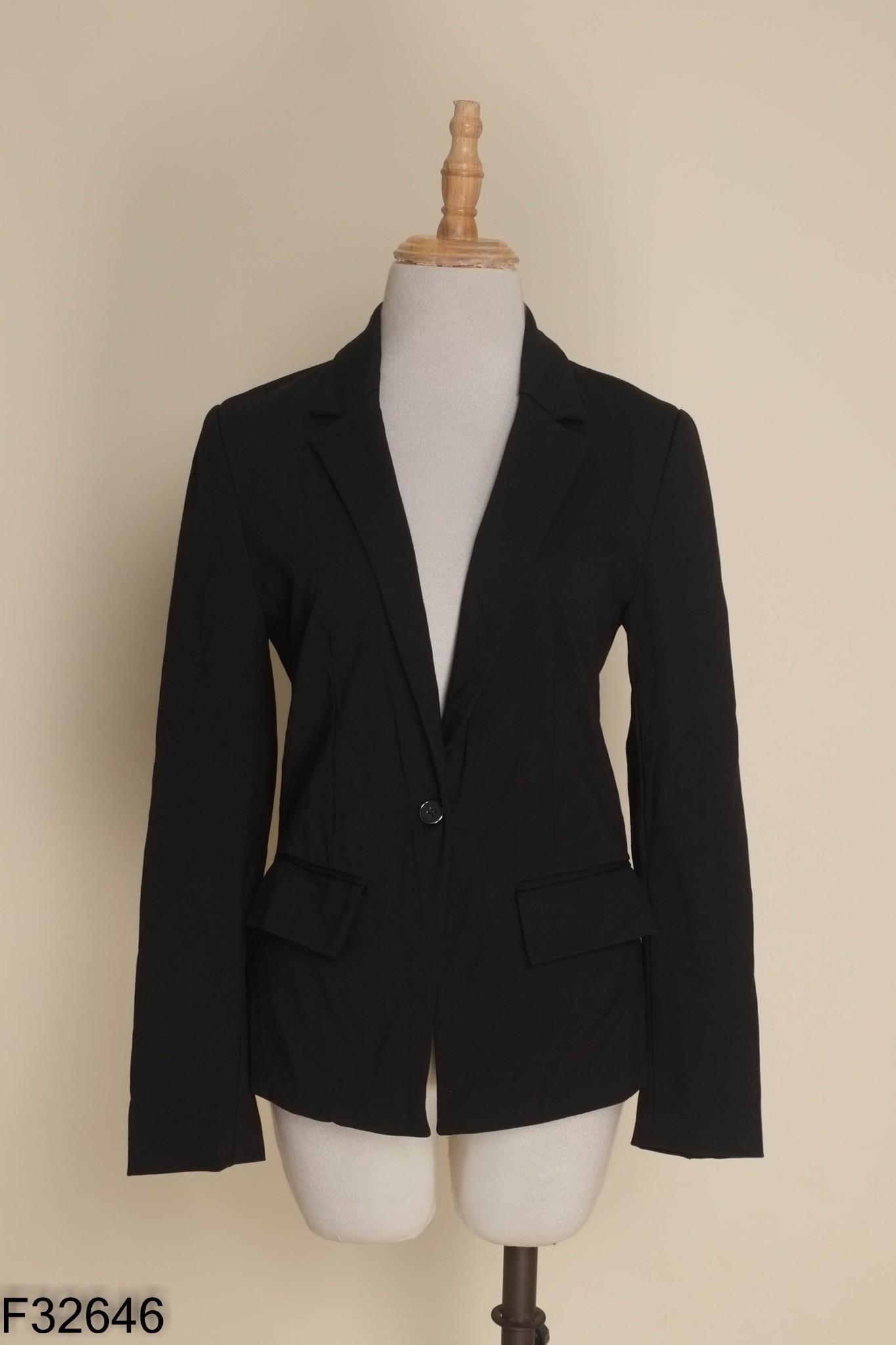 Áo khoác blazer đen tay dài