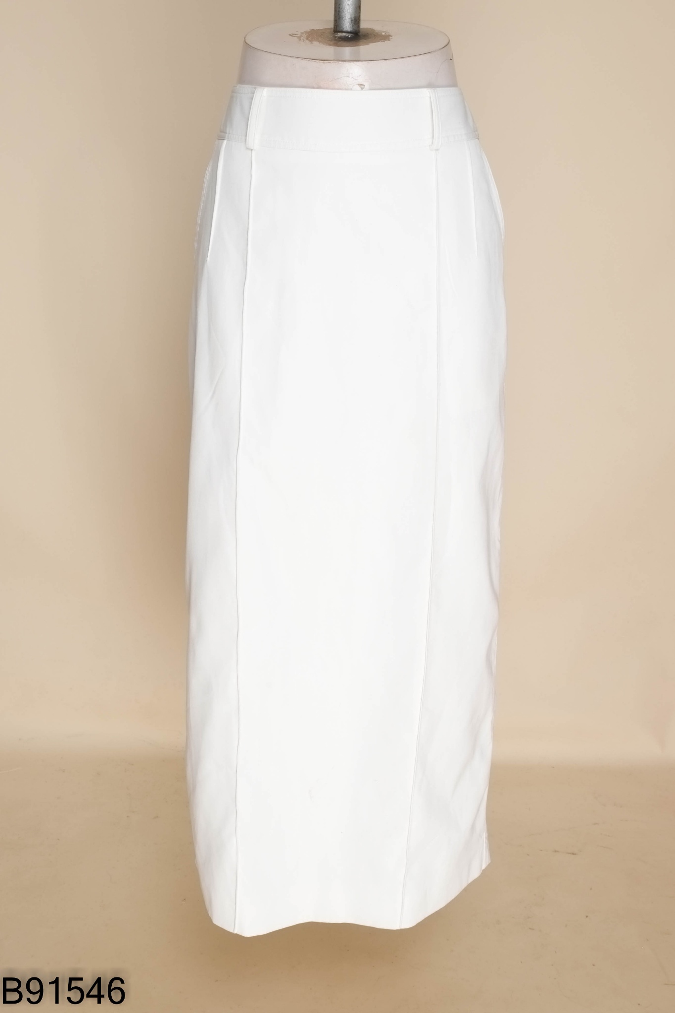 Chân váy HAGOO trắng gân