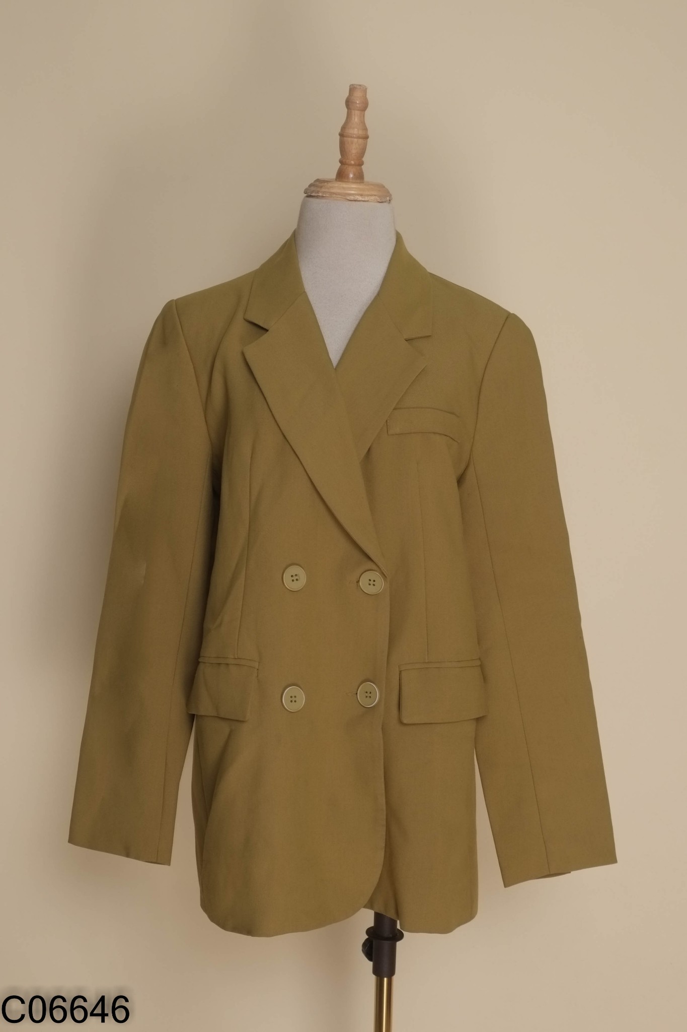 Áo blazer xanh vàng 4 cúc