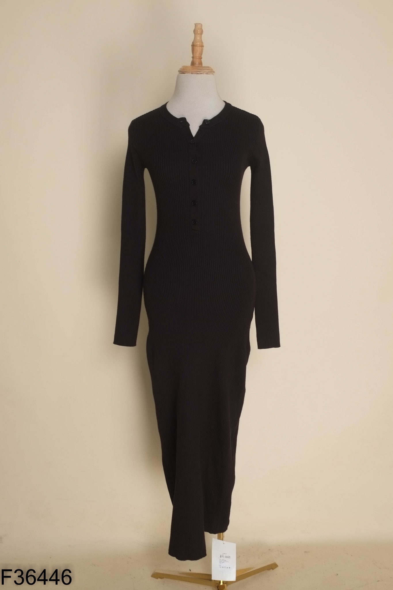 Váy len đen cài cúc new