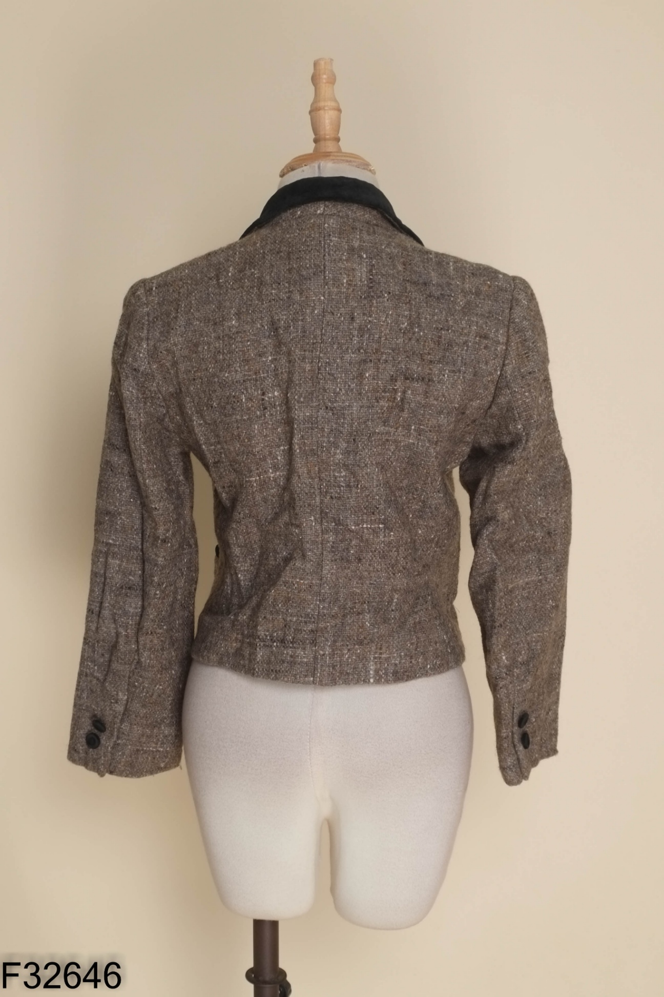 Áo khoác vest xám dạ mix nhung đen