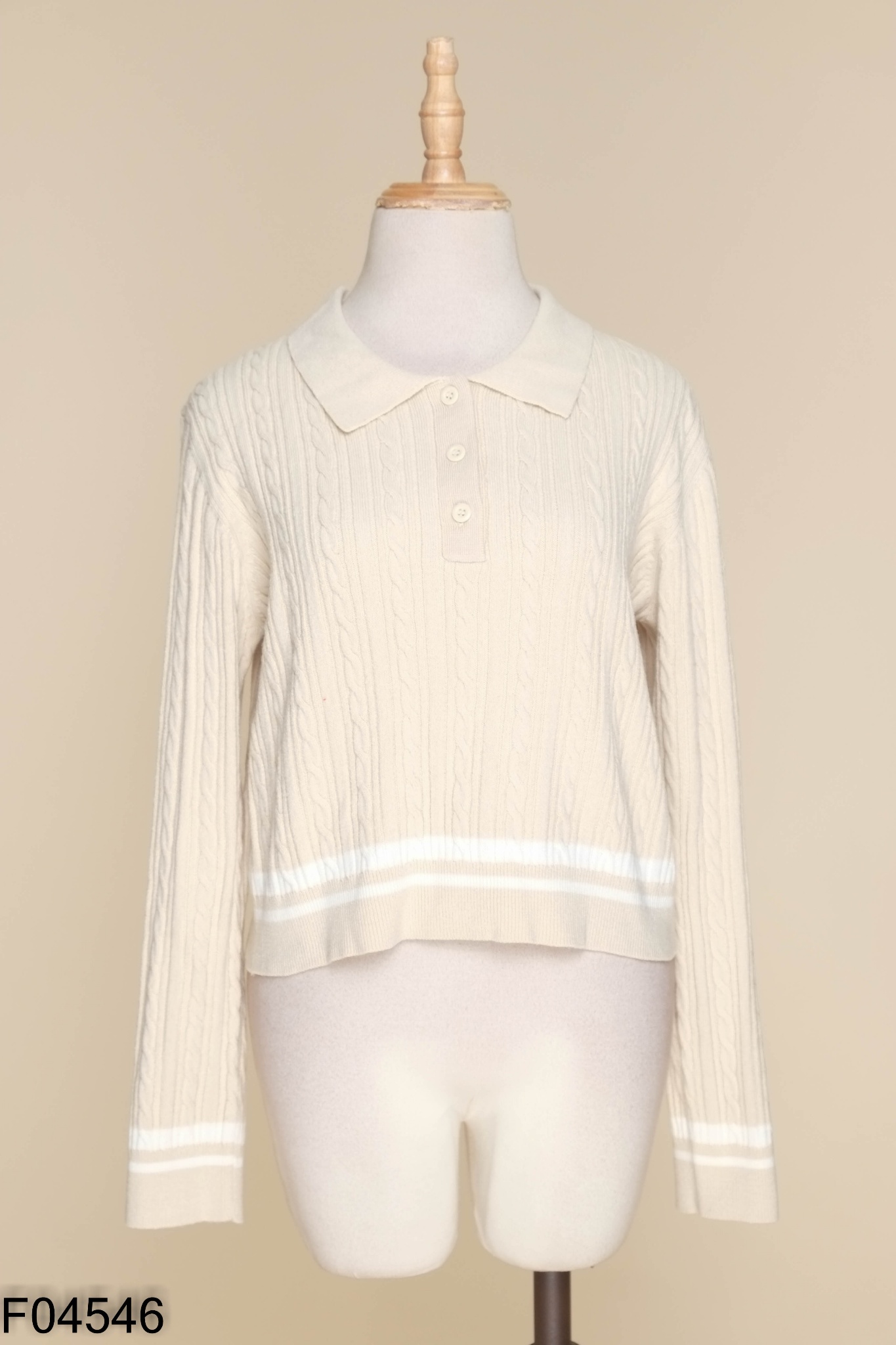 Áo len GU be cổ bẻ