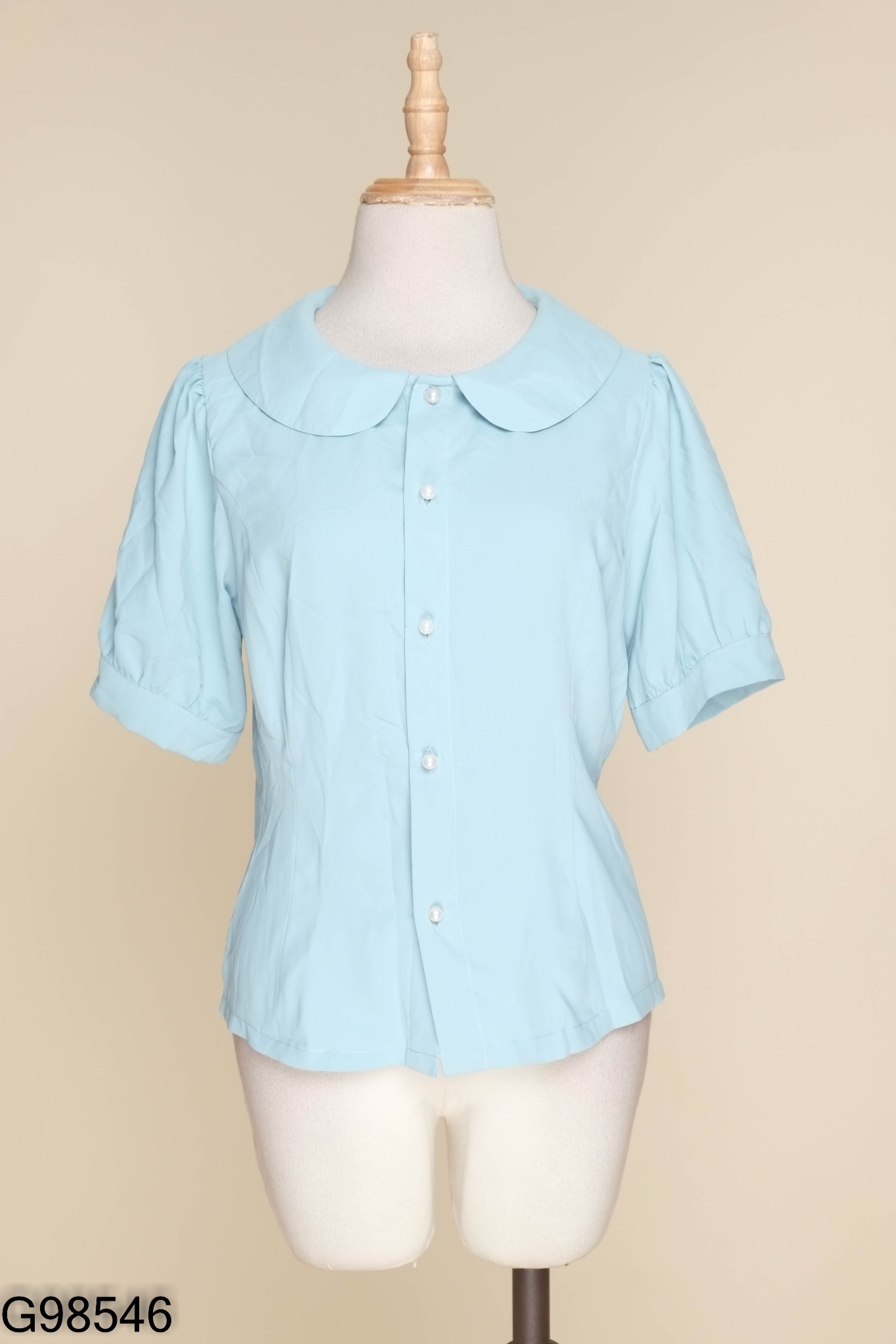 Áo xanh sơ mi đơn giản