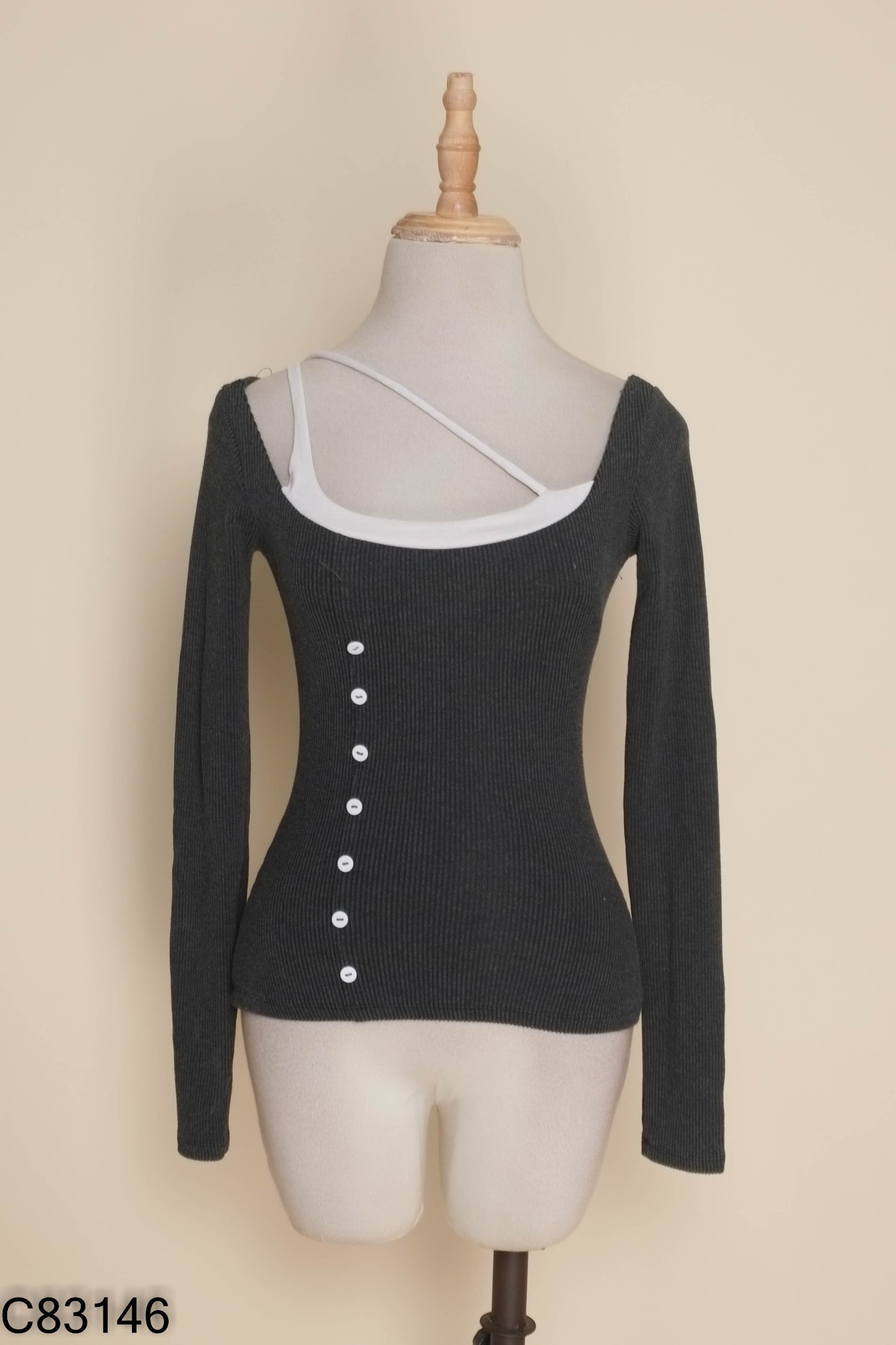 Áo len xám RONRON.STUDIO phối trắng