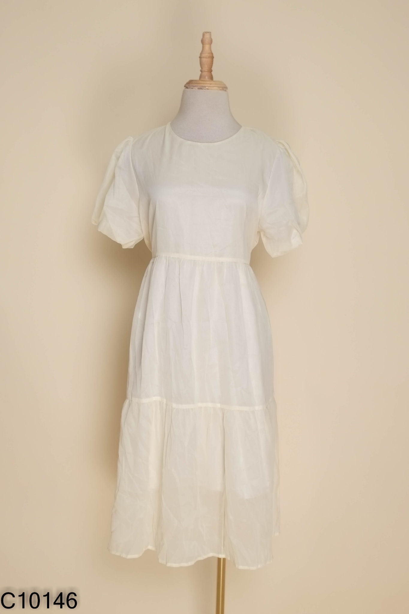 Váy babydoll VIBA kem tay bồng