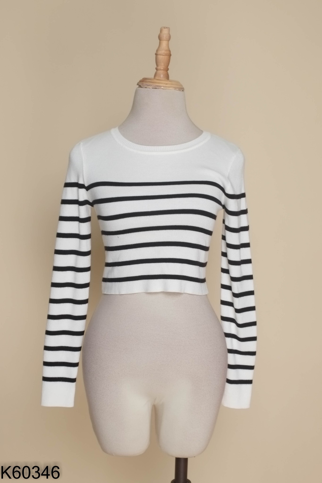 Áo len trắng sọc kẻ YODY dáng croptop