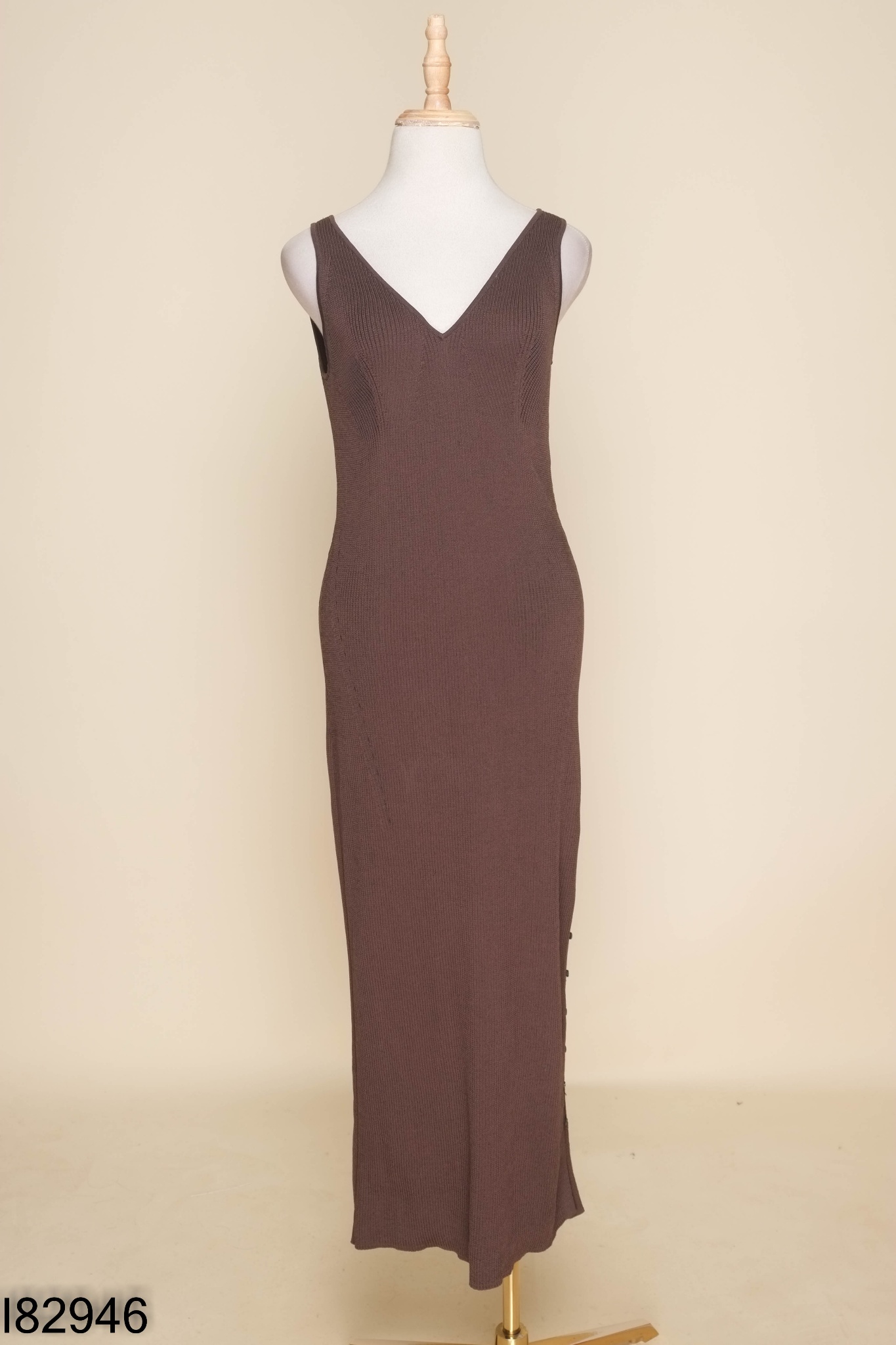 Váy len HM nâu xẻ ngực