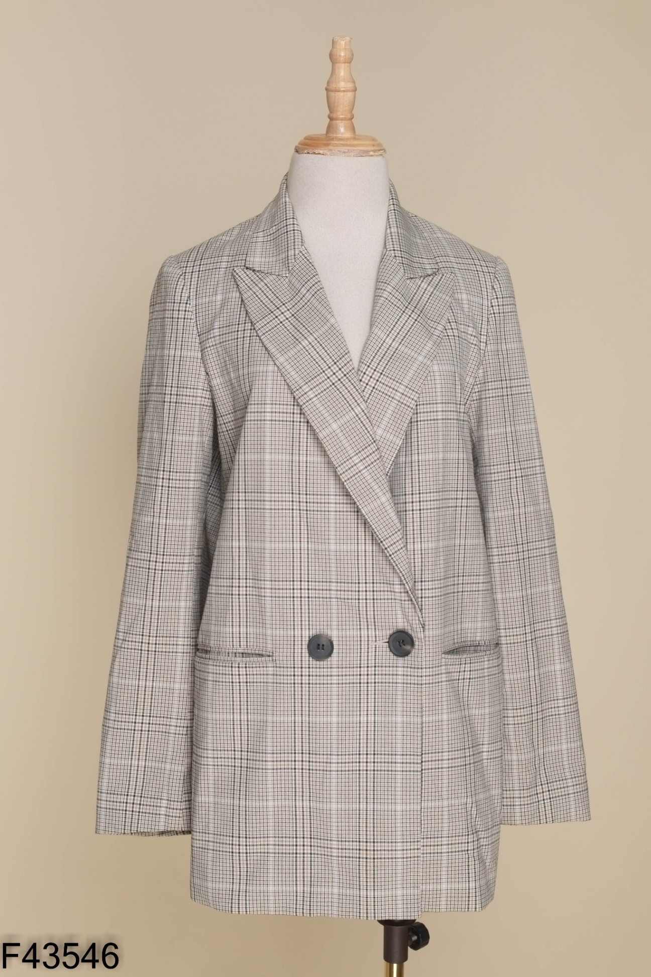 Áo blazer nâu họa tiết caro