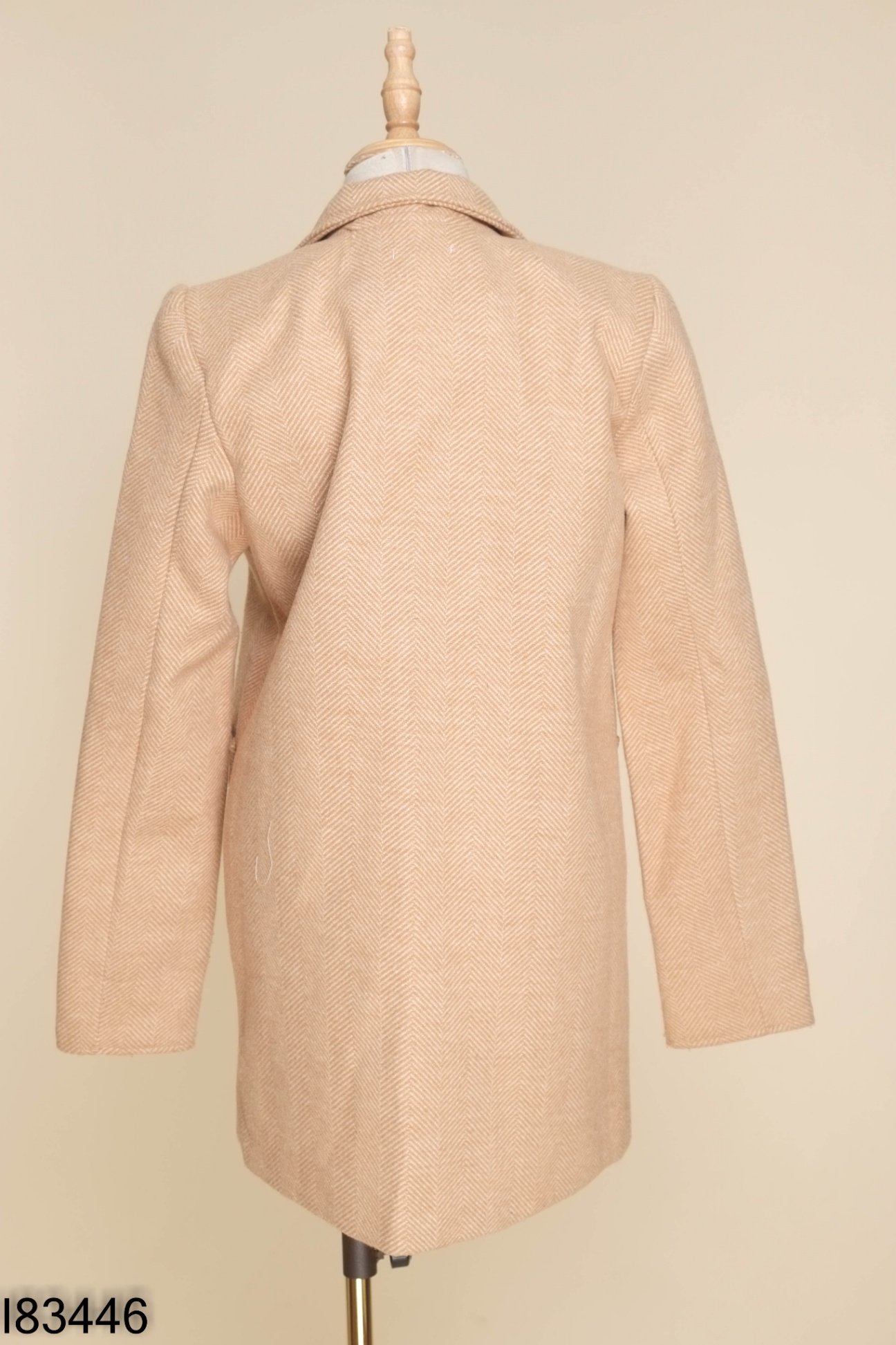 Áo dạ ROSARA be cổ vest