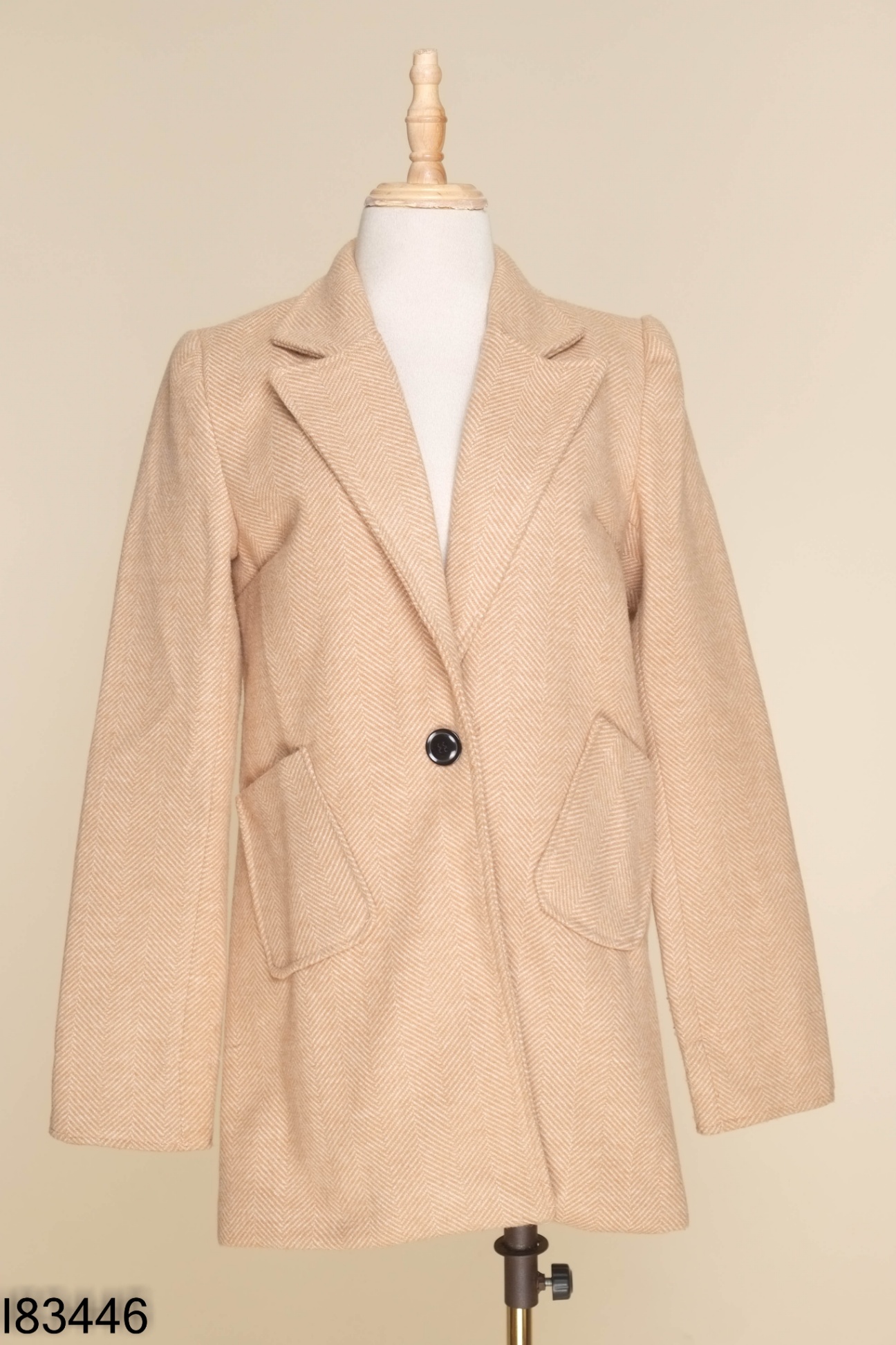 Áo dạ ROSARA be cổ vest