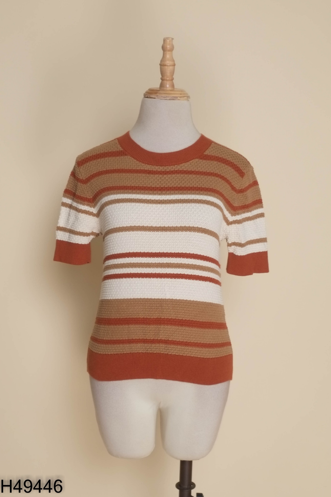 Áo len UNIQLO nâu mix be