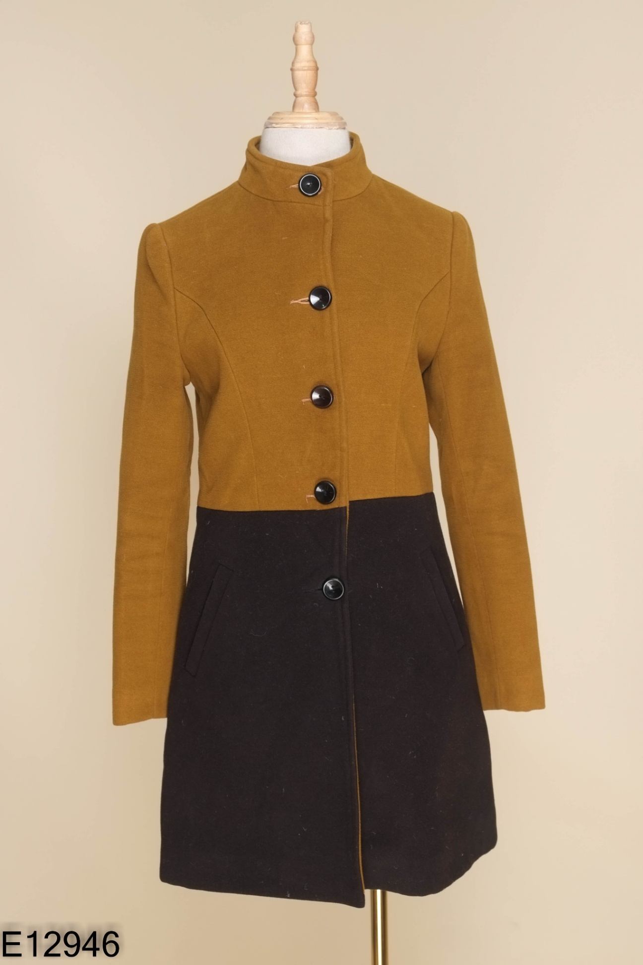 Áo khoác dạ nâu dáng dài