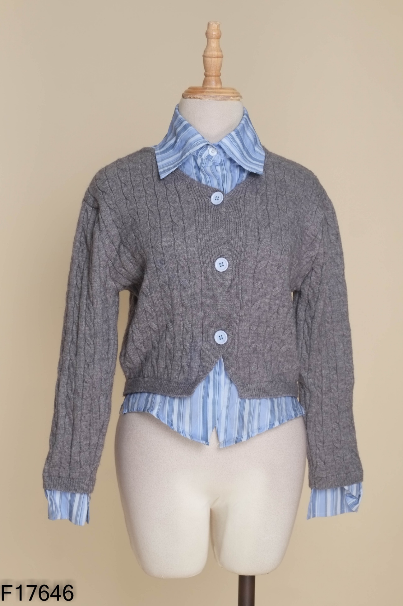 Áo len xám phối xanh sọc