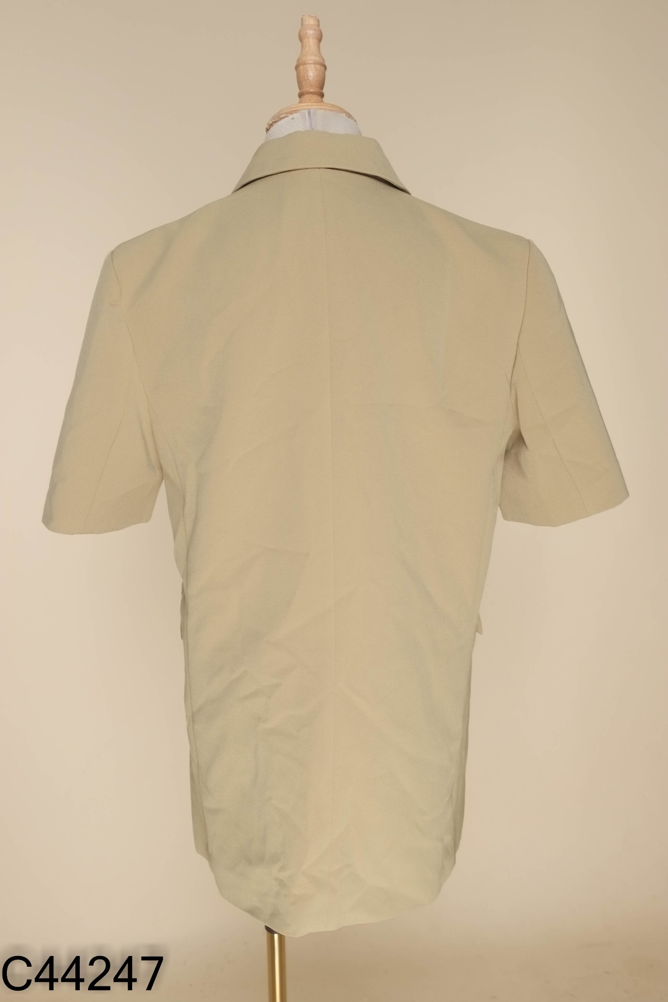 Áo blazer xanh ngắn tay phối cúc