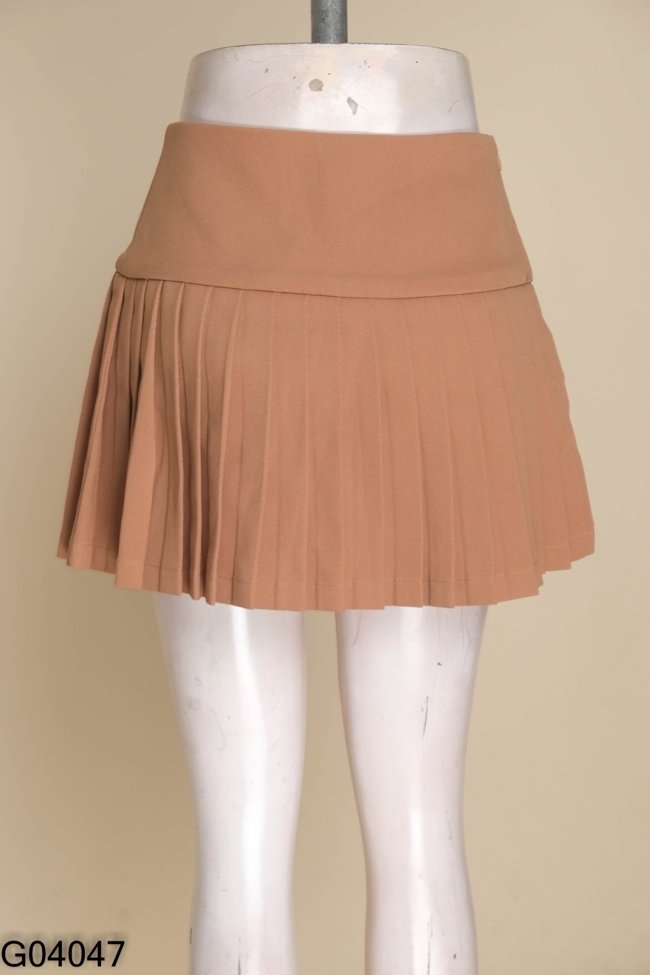 NEWTAG Chân váy nâu COCOBEBE xếp ly