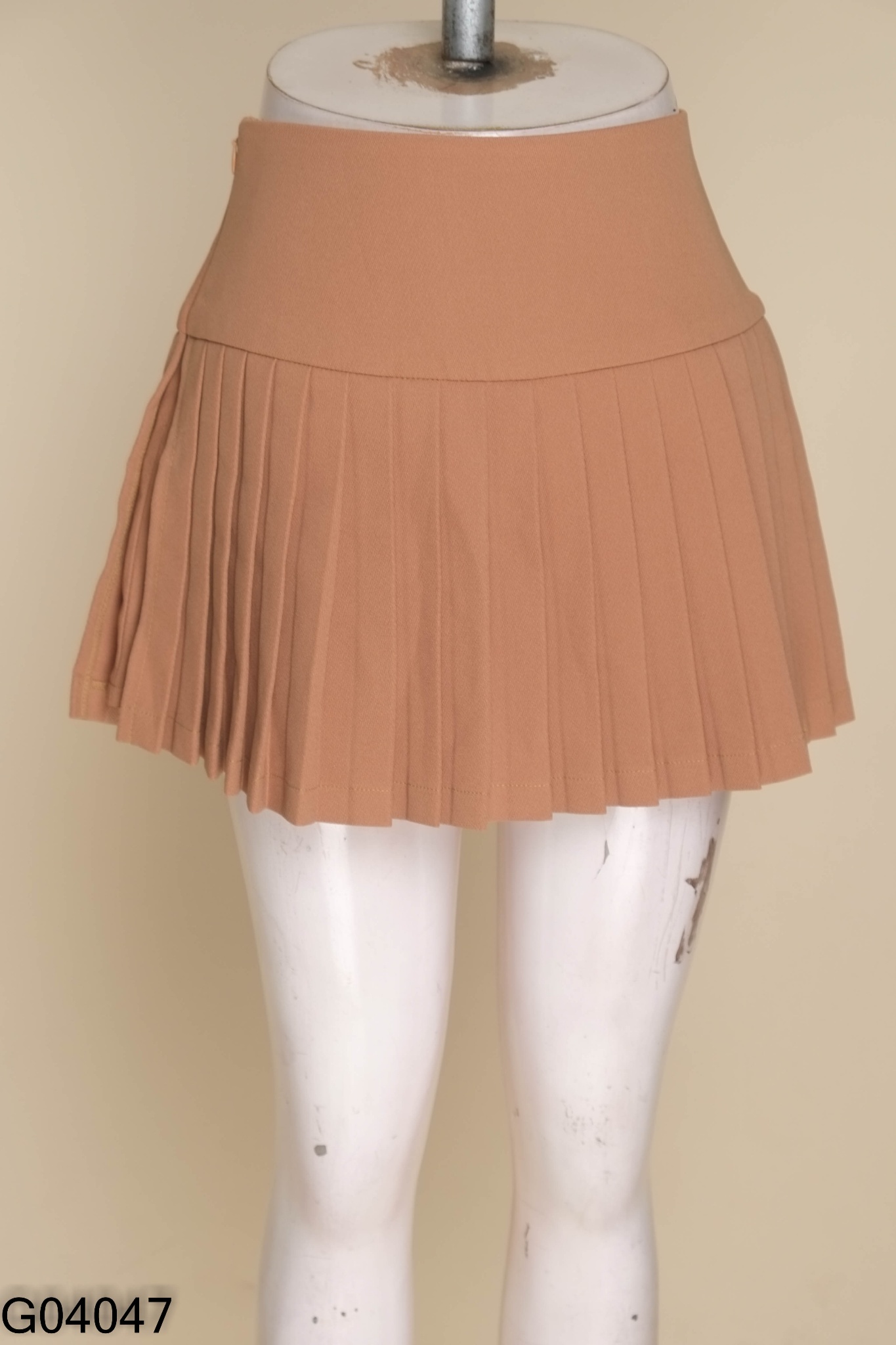 NEWTAG Chân váy nâu COCOBEBE xếp ly