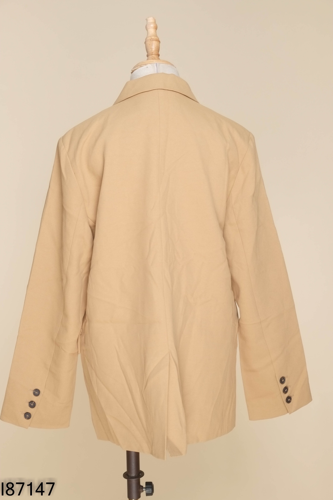 Áo blazer nâu tay dài