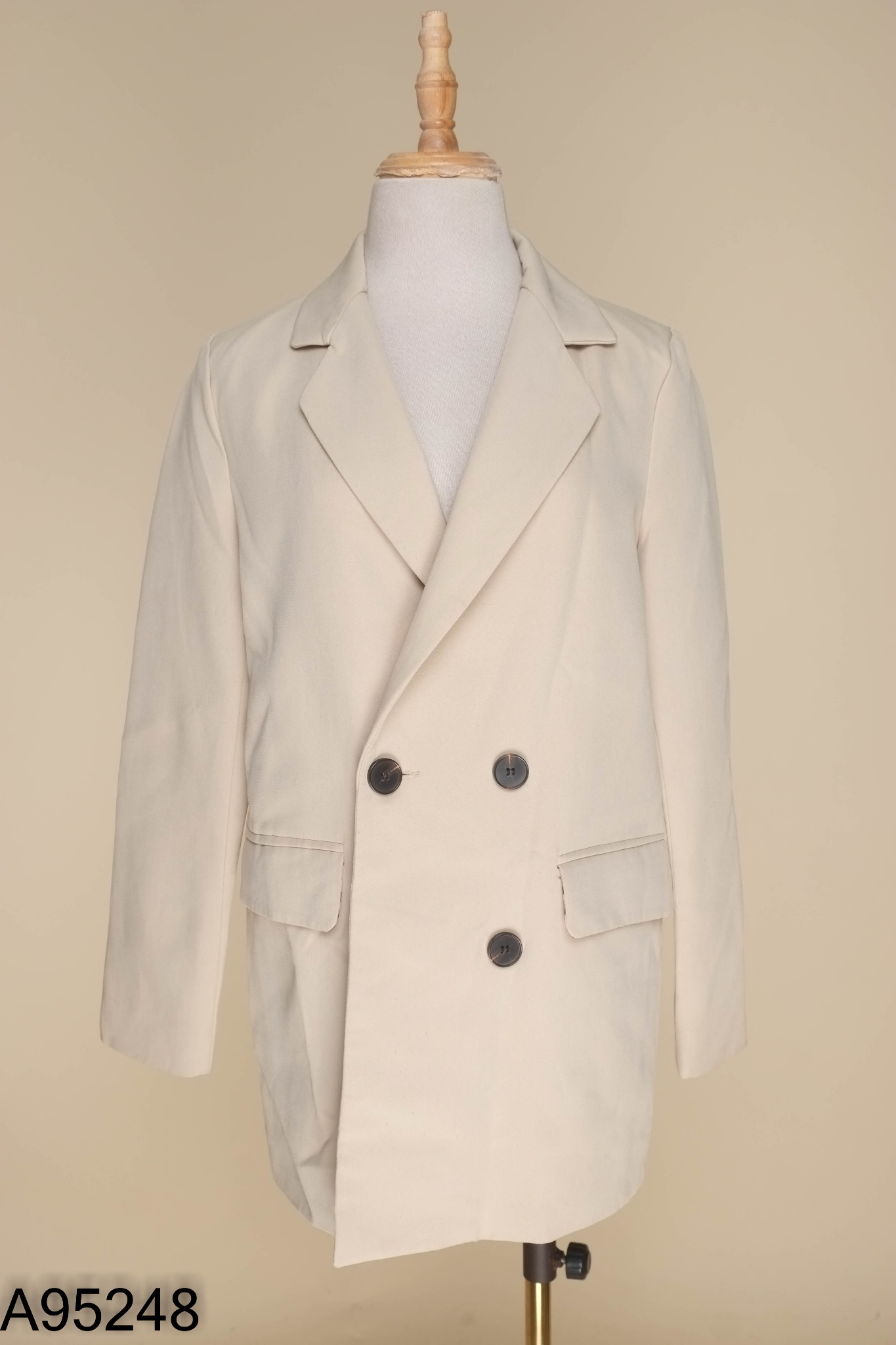 Áo khoác blazer be dáng dài